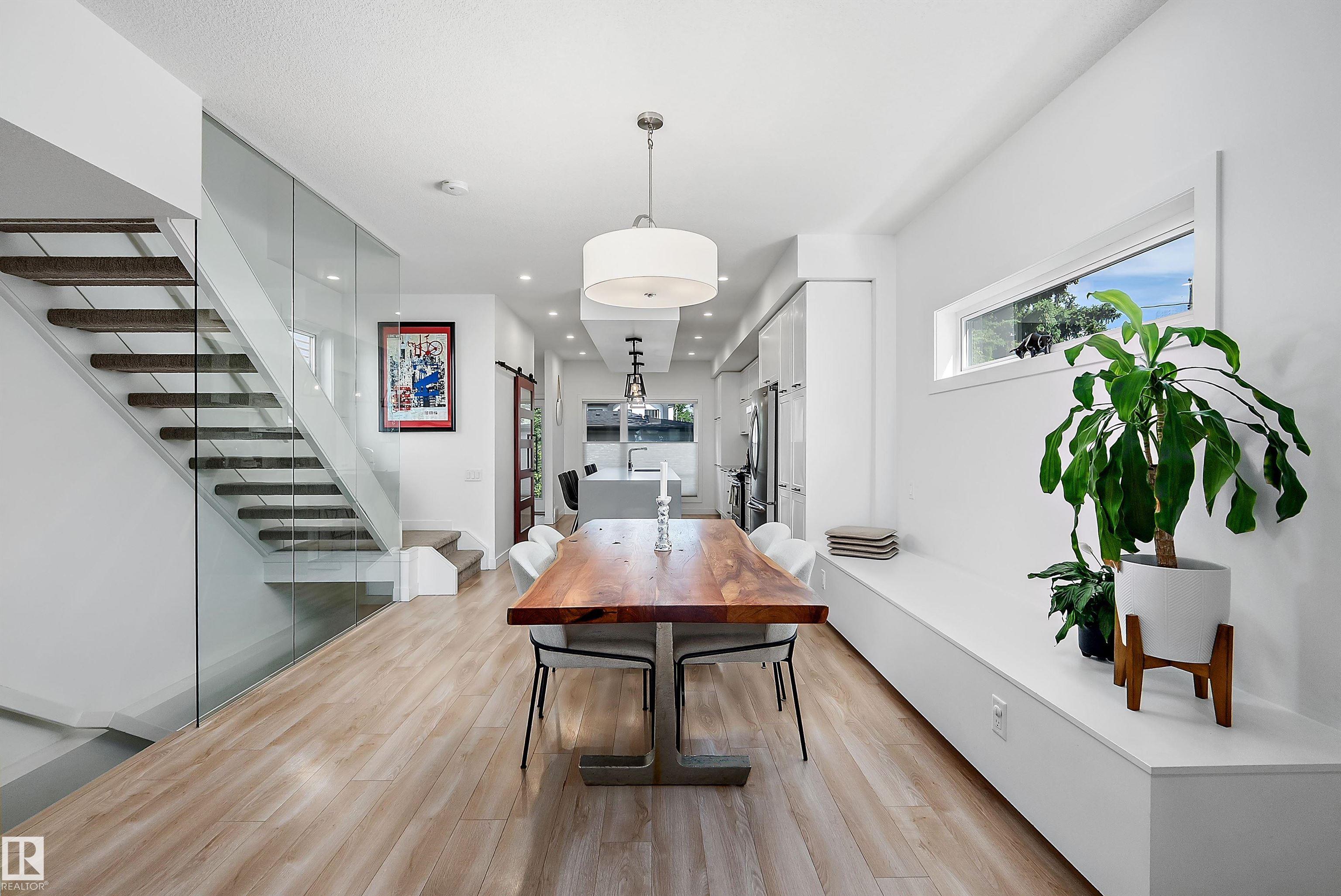Photo 11 at 11413 126 Street NW, Inglewood, Edmonton