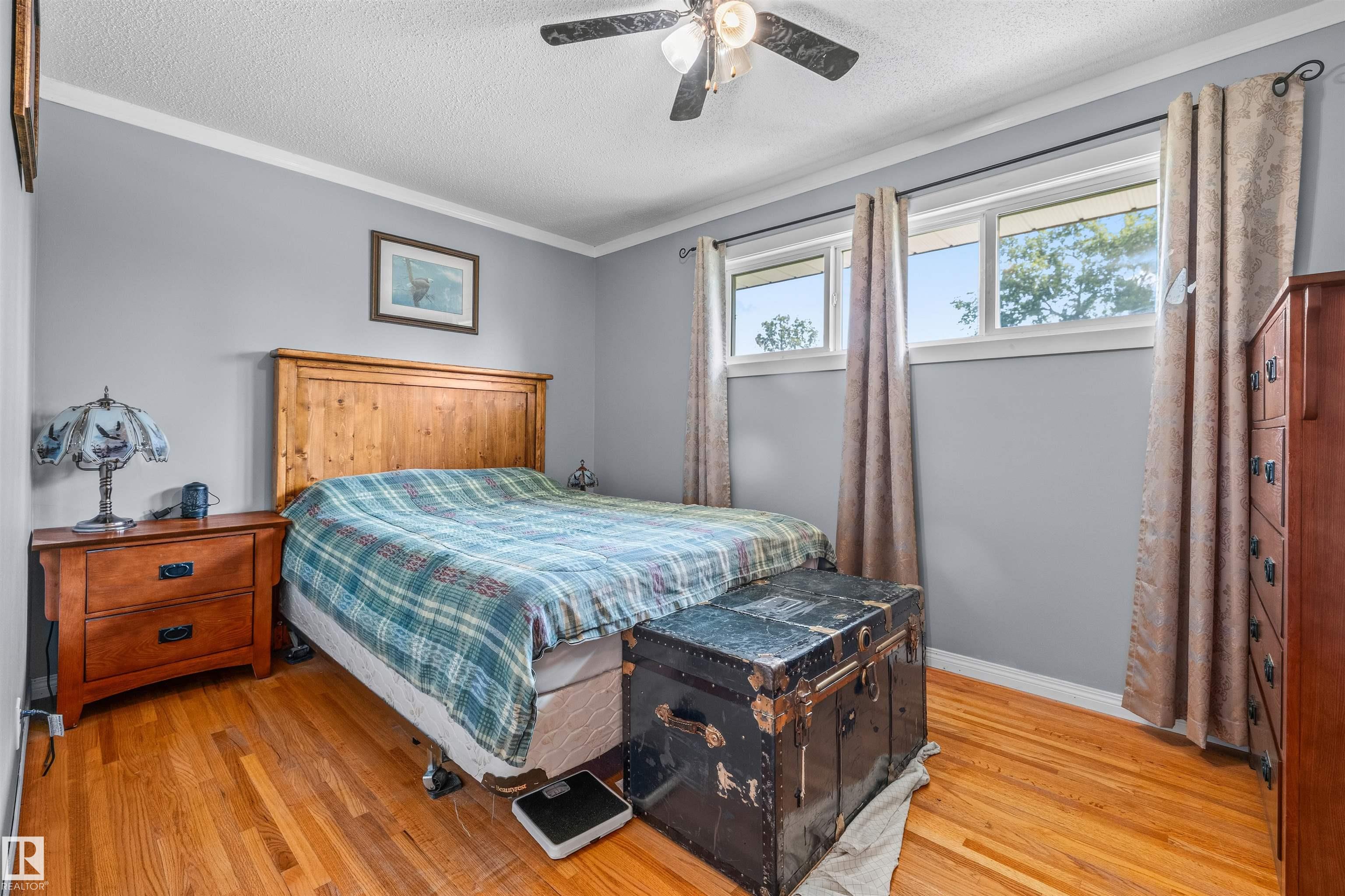 https://zimg.paragon.ice.com/ParagonImages/Property/PM/RAE/225411631/15/0/0/39eaebf8226288904e6c547e169f10ba/1/1815a17ac5f44707d1d577e1adb89e17/225411631-b9fb7bc6-efa9-4982-824c-1484031cbec4.JPG