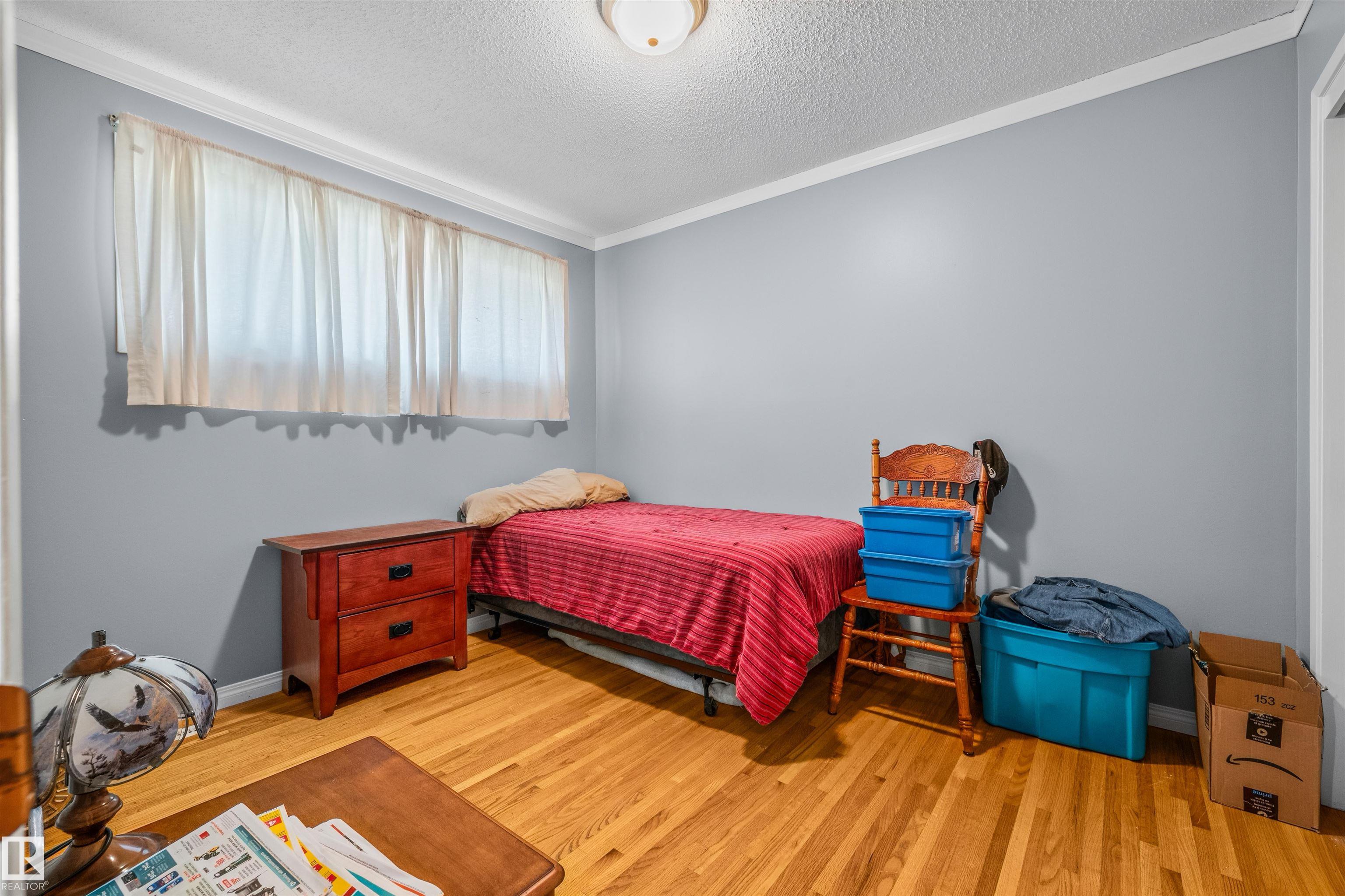 https://zimg.paragon.ice.com/ParagonImages/Property/PM/RAE/225411631/19/0/0/6d03f06841ef6a624b7d6718ccc1771a/1/1815a17ac5f44707d1d577e1adb89e17/225411631-bbf54b2c-bbd9-4e16-8a1c-39dfe2403f6e.JPG