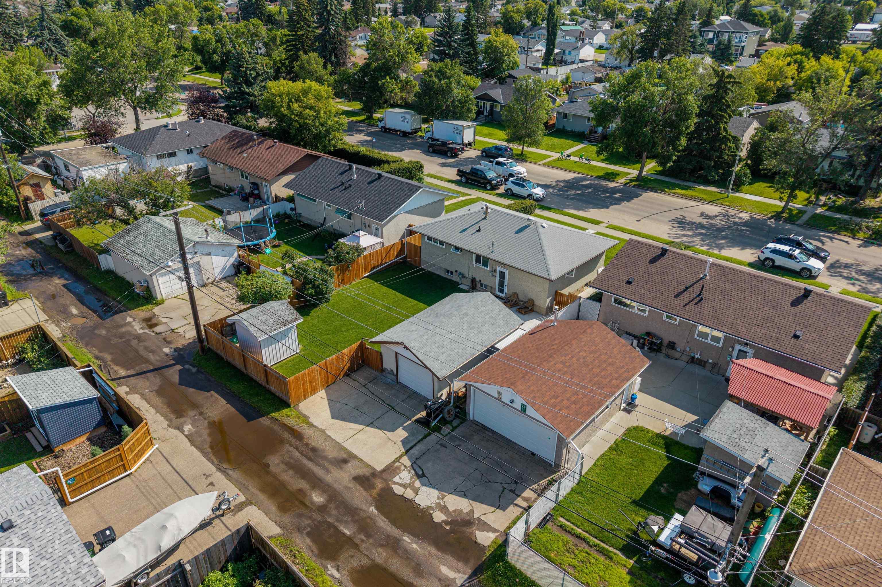 https://zimg.paragon.ice.com/ParagonImages/Property/PM/RAE/225411631/50/0/0/7b45b1ec0c6ebf9083556f267358a630/1/1815a17ac5f44707d1d577e1adb89e17/225411631-f0e9d7df-5795-4b95-940f-3eff60c45c75.JPG