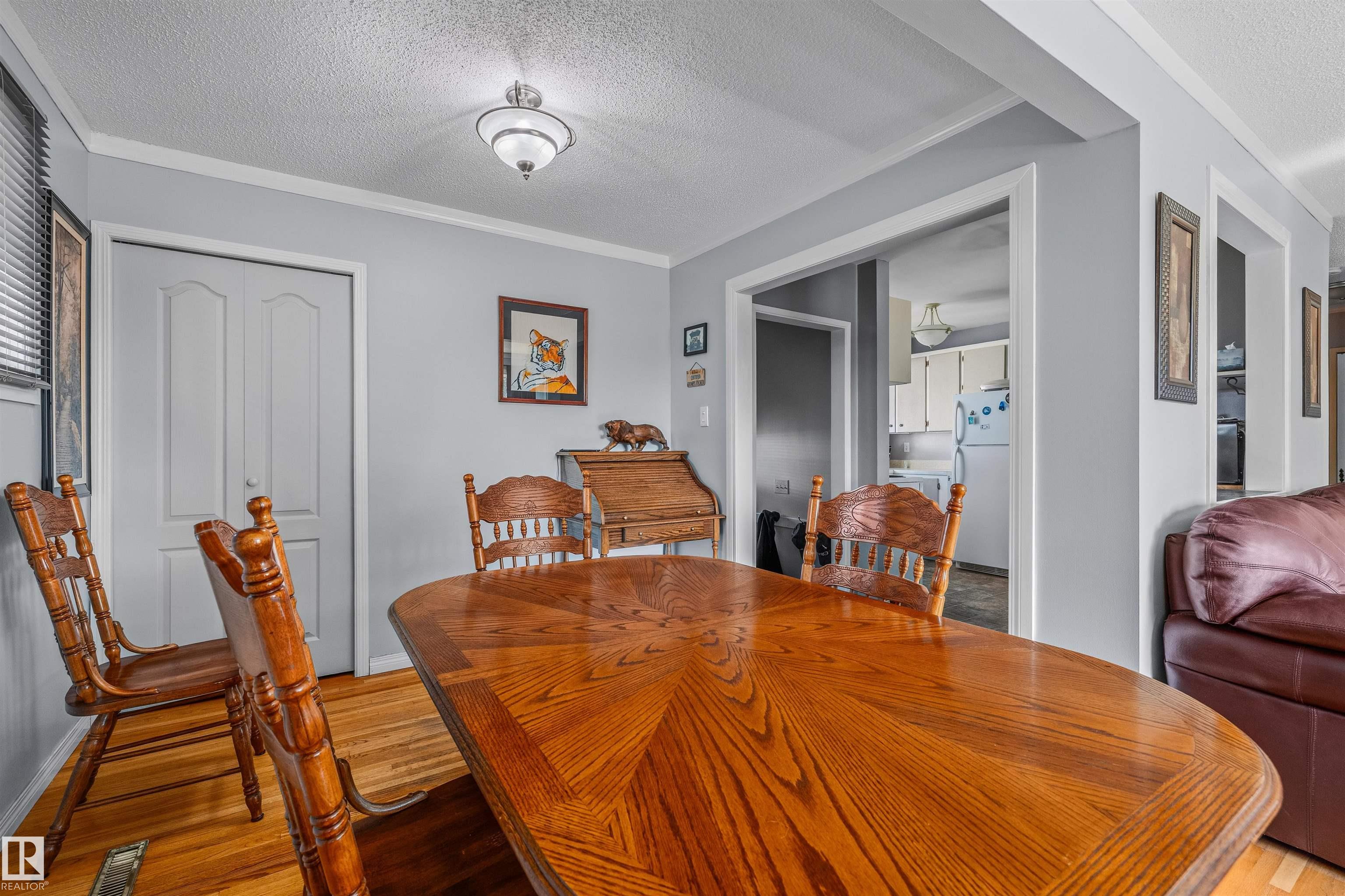 https://zimg.paragon.ice.com/ParagonImages/Property/PM/RAE/225411631/9/0/0/f26339a9b8d58f884ea1aba40fb78f54/1/1815a17ac5f44707d1d577e1adb89e17/225411631-6c636648-0a18-4df5-b032-0ae669e81fc5.JPG