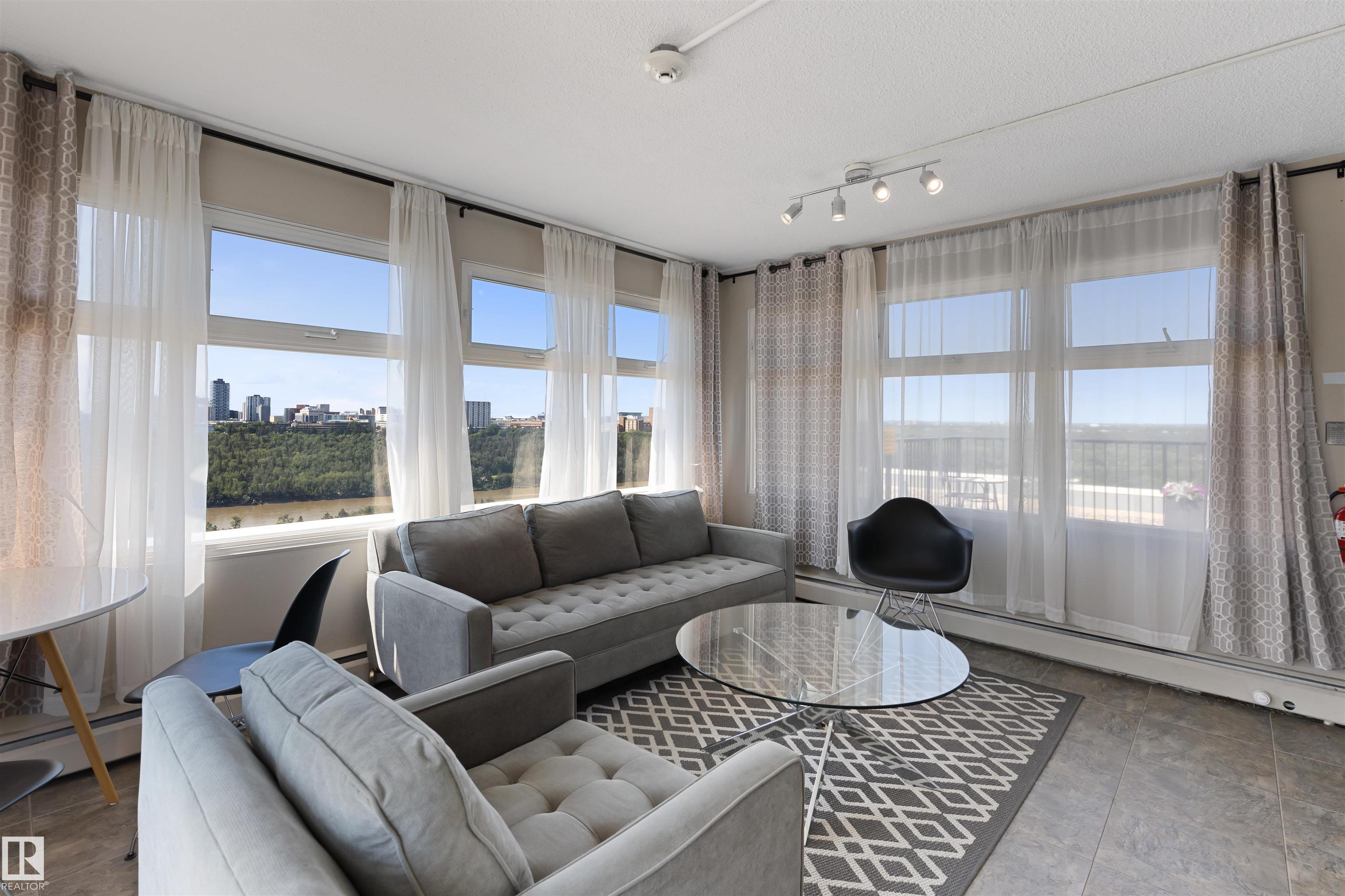https://zimg.paragon.ice.com/ParagonImages/Property/PM/RAE/225411645/18/0/0/ced4eb52c2e207a25978ce25b6acaa76/1/5aa0310f8f0ceb1ae8b08e19902f1bad/225411645-4a4b2a7d-5984-4de8-9658-0b208fdd3cb6.JPG