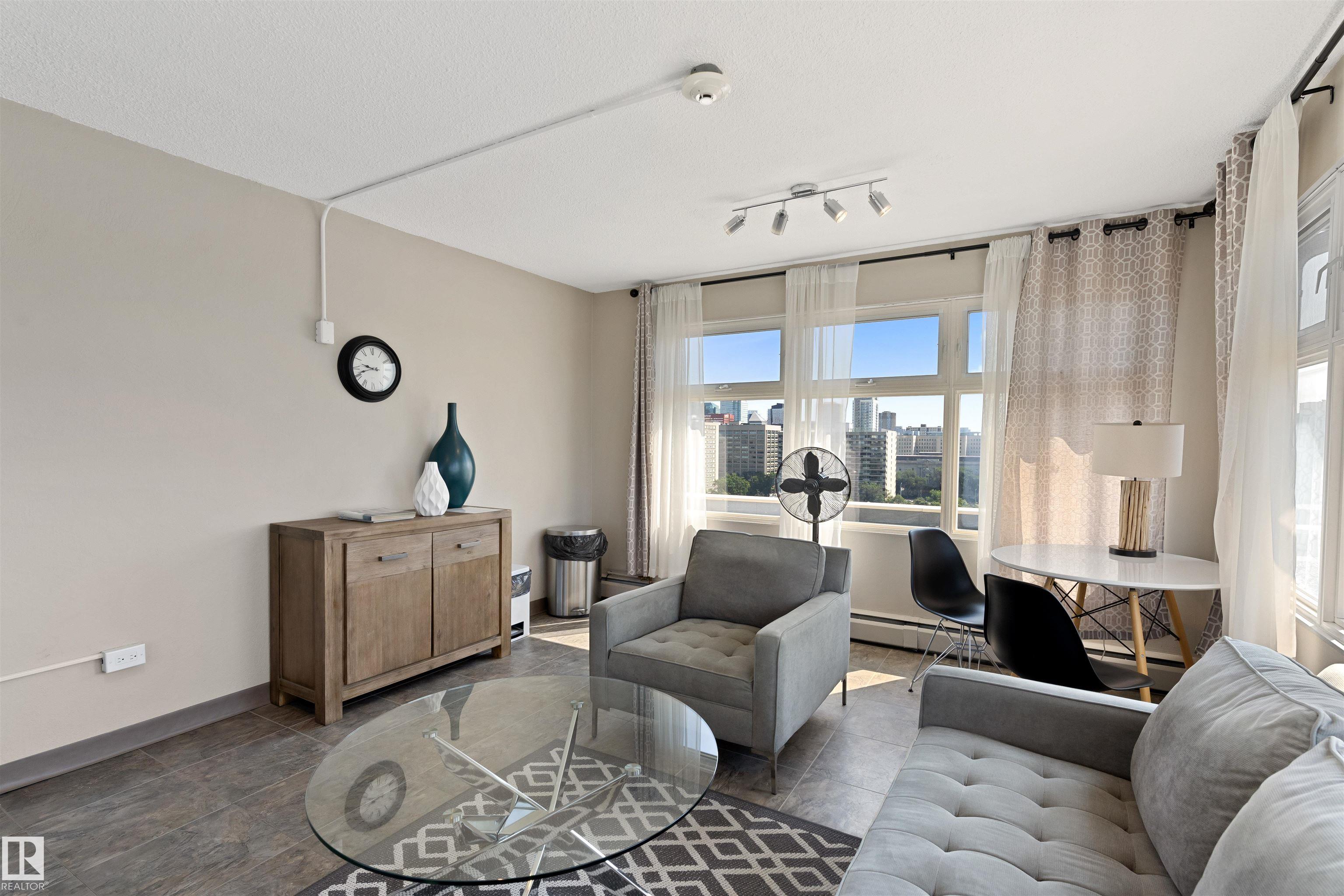 https://zimg.paragon.ice.com/ParagonImages/Property/PM/RAE/225411645/19/0/0/0389b2cd6cd3c2d4c2397b740bfbbe87/1/5aa0310f8f0ceb1ae8b08e19902f1bad/225411645-84bc12e5-df6c-41f4-815e-fa8fb5cee59a.JPG
