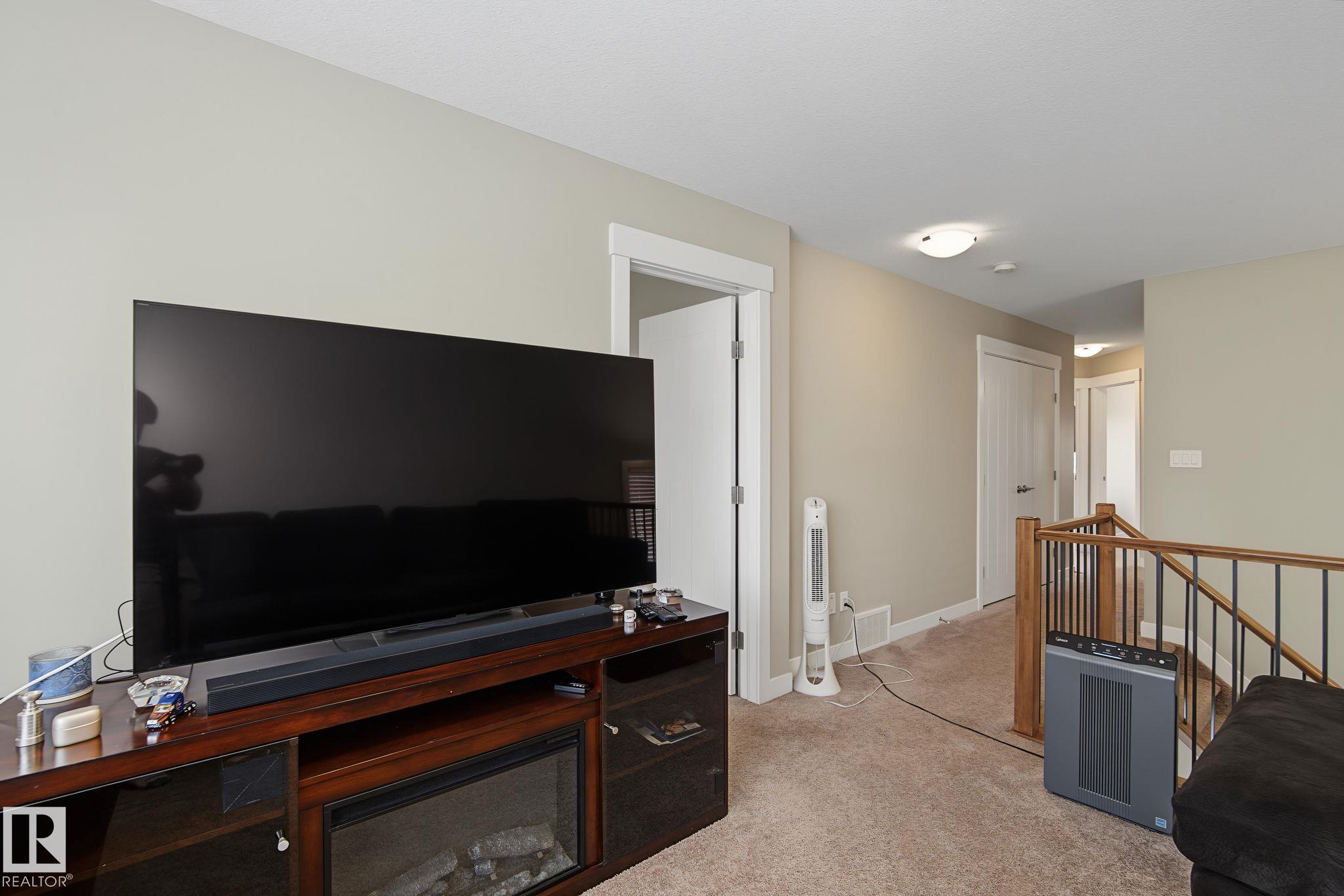 https://zimg.paragon.ice.com/ParagonImages/Property/PM/RAE/225411657/17/0/0/bdb8385f0ca8c1b55479bdb186f94094/1/886a0a47a60c51698faf8b14836c7aa8/225411657-3ac5fb95-5ee8-435c-8a81-317457e27706.JPG