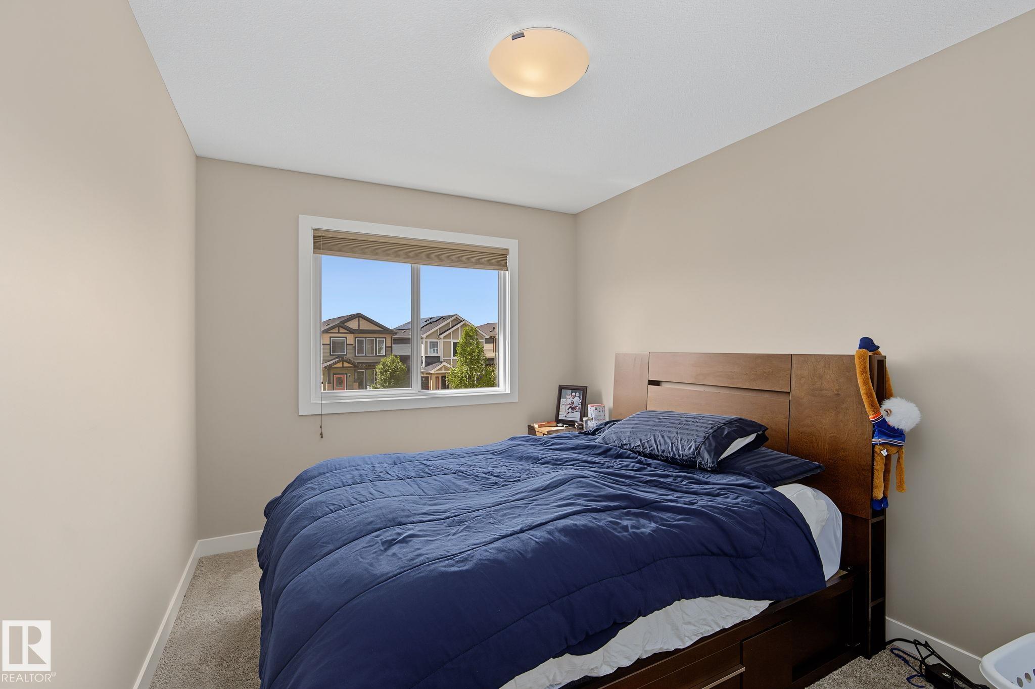 https://zimg.paragon.ice.com/ParagonImages/Property/PM/RAE/225411657/22/0/0/a72701357de055d9c6a2c0673424a688/1/886a0a47a60c51698faf8b14836c7aa8/225411657-e9f5bca7-c3b9-4cd1-8548-ce050ddecf13.JPG