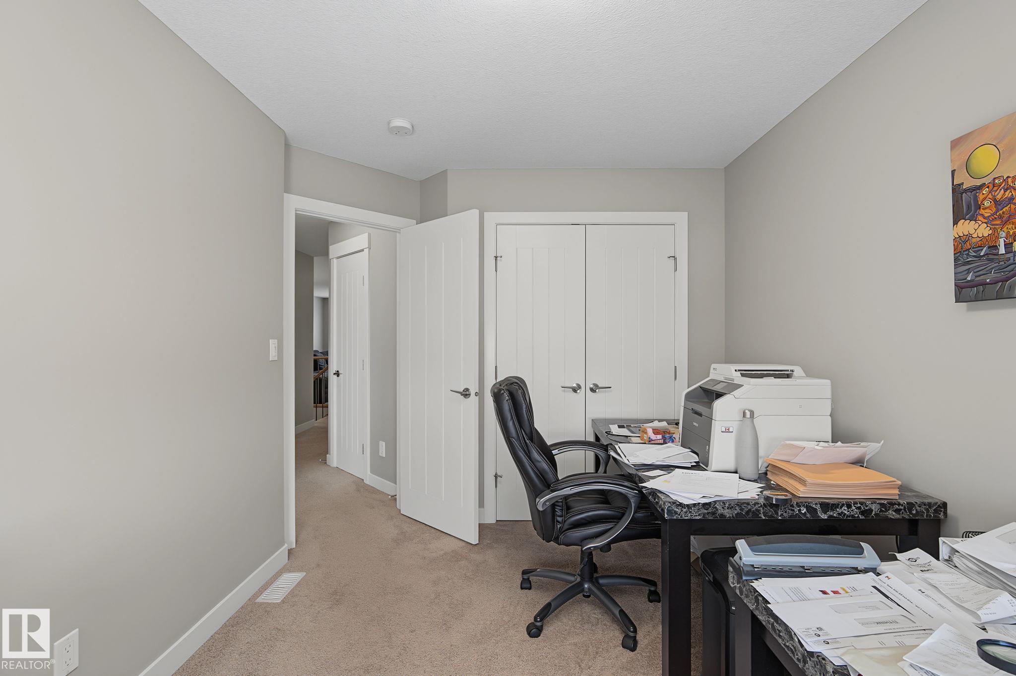 https://zimg.paragon.ice.com/ParagonImages/Property/PM/RAE/225411657/25/0/0/08c3c28dce3fa980e3f41bbc2b9d98df/1/886a0a47a60c51698faf8b14836c7aa8/225411657-209d95e4-c204-4399-9671-6a5df6ea1108.JPG