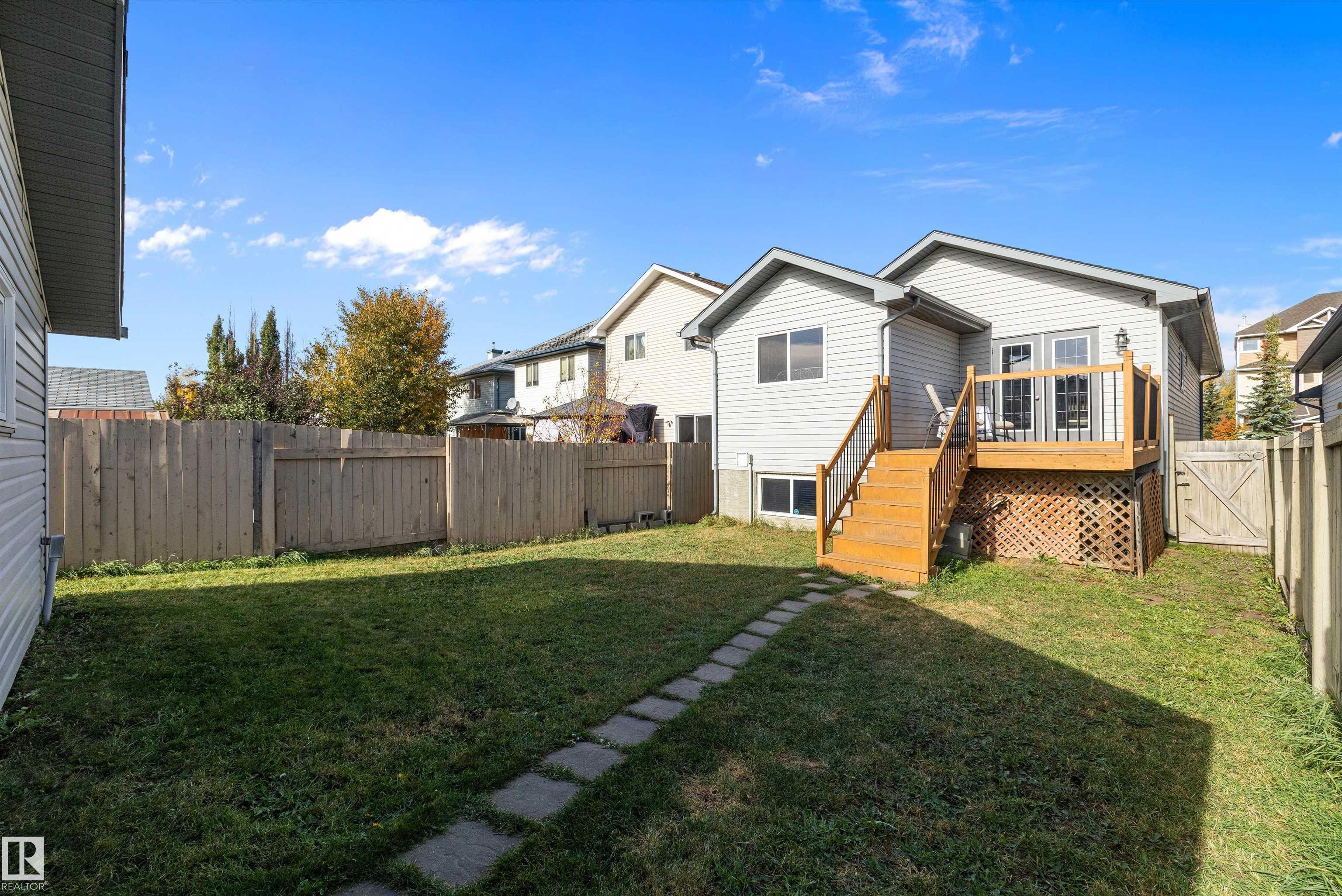 https://zimg.paragon.ice.com/ParagonImages/Property/PM/RAE/225411659/25/0/0/f0026e2cd7c87eed3bd35cc1e82b9553/1/7b56c1a466c7fb48a64111fbab4b5657/225411659-80421cda-0ab2-497c-8a3e-b58971967dff.JPG