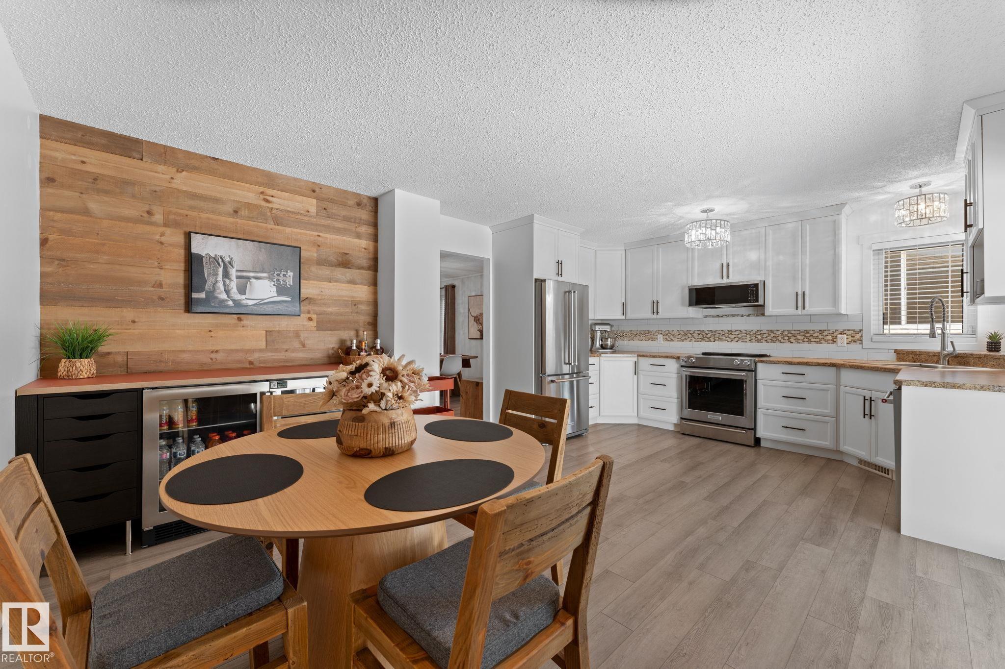 https://zimg.paragon.ice.com/ParagonImages/Property/PM/RAE/225411662/16/0/0/de50bd8616fe66ce84dd12749c079479/1/bf822b13714ef862d84612bc9e1903c1/225411662-706dab57-fc4b-430d-b325-2e652590a0e5.JPG