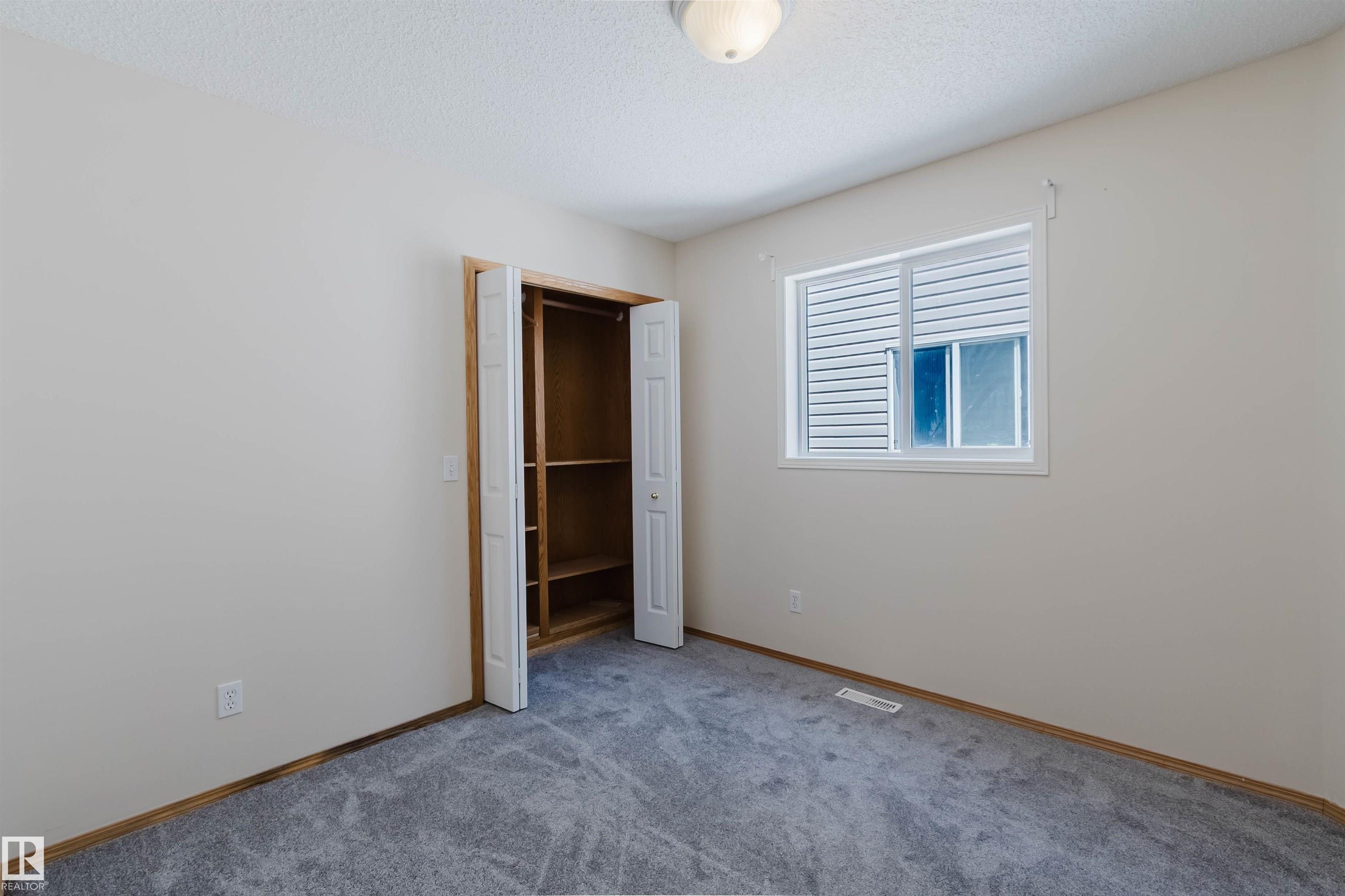 https://zimg.paragon.ice.com/ParagonImages/Property/PM/RAE/225411668/13/0/0/39c534d77f289c7931b1f59884c39327/1/d41d5e236493d94309ed9eeeafaf491e/225411668-30b77d16-2419-455c-87ee-d09cbbc50a87.JPG