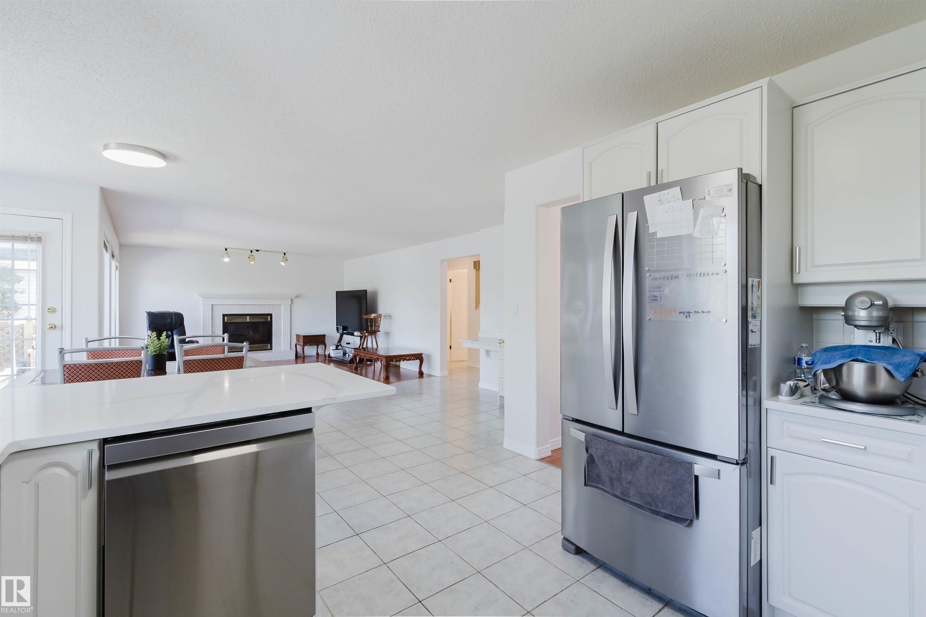 https://zimg.paragon.ice.com/ParagonImages/Property/PM/RAE/225411676/25/0/0/4ee1e5e9498da478f0b35f15b01893ff/1/0d19a177accd4d9570d96ef4ae4389b3/225411676-d5d6803c-a004-4871-a47a-6acb261a7808.JPG