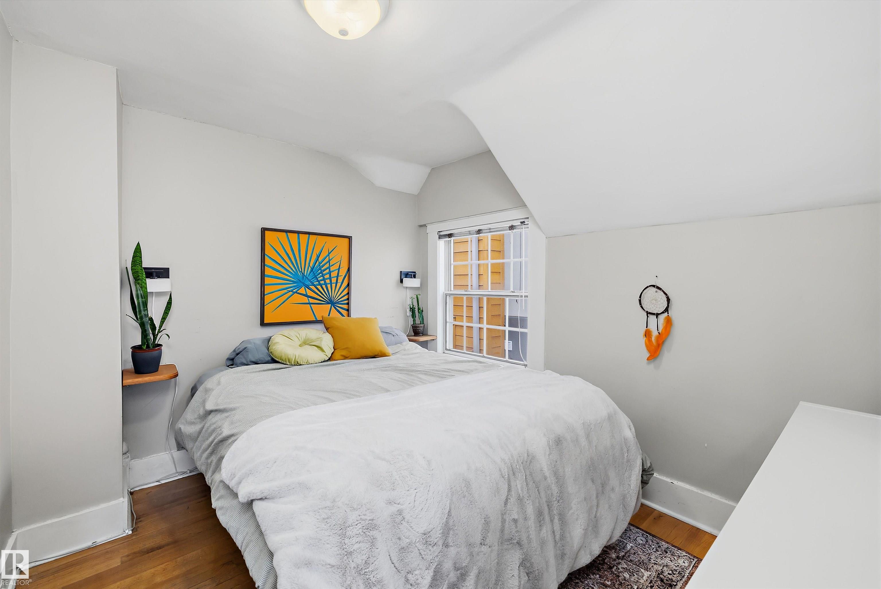https://zimg.paragon.ice.com/ParagonImages/Property/PM/RAE/225411695/35/0/0/7e58e2f055be6a198c2a410dd3795e06/1/aa5d23c7866d34dc0837c52aec5b2855/225411695-9997a787-da82-41fc-a49e-0faf3f079835.JPG