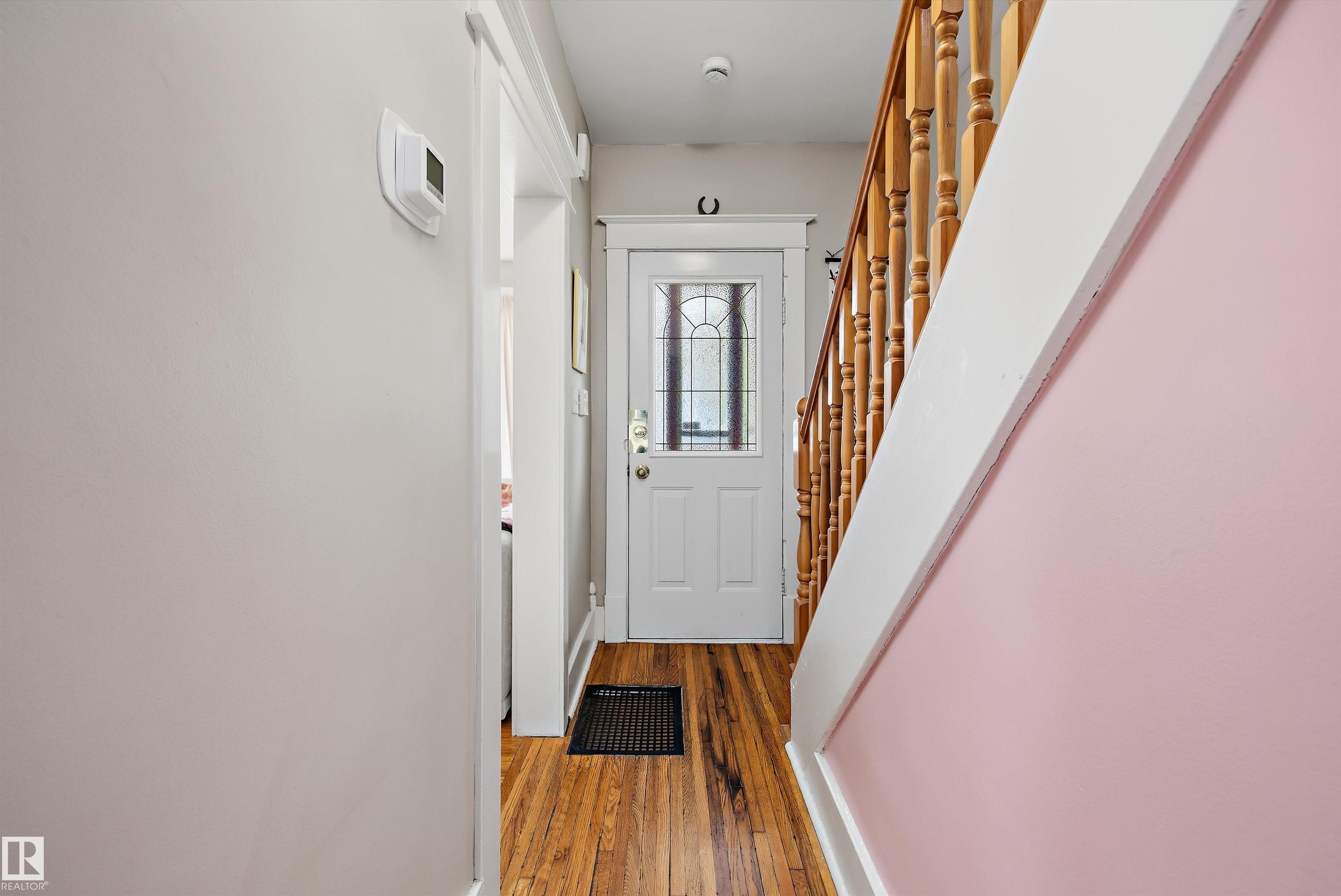 Picture for 9851 86 AV NW