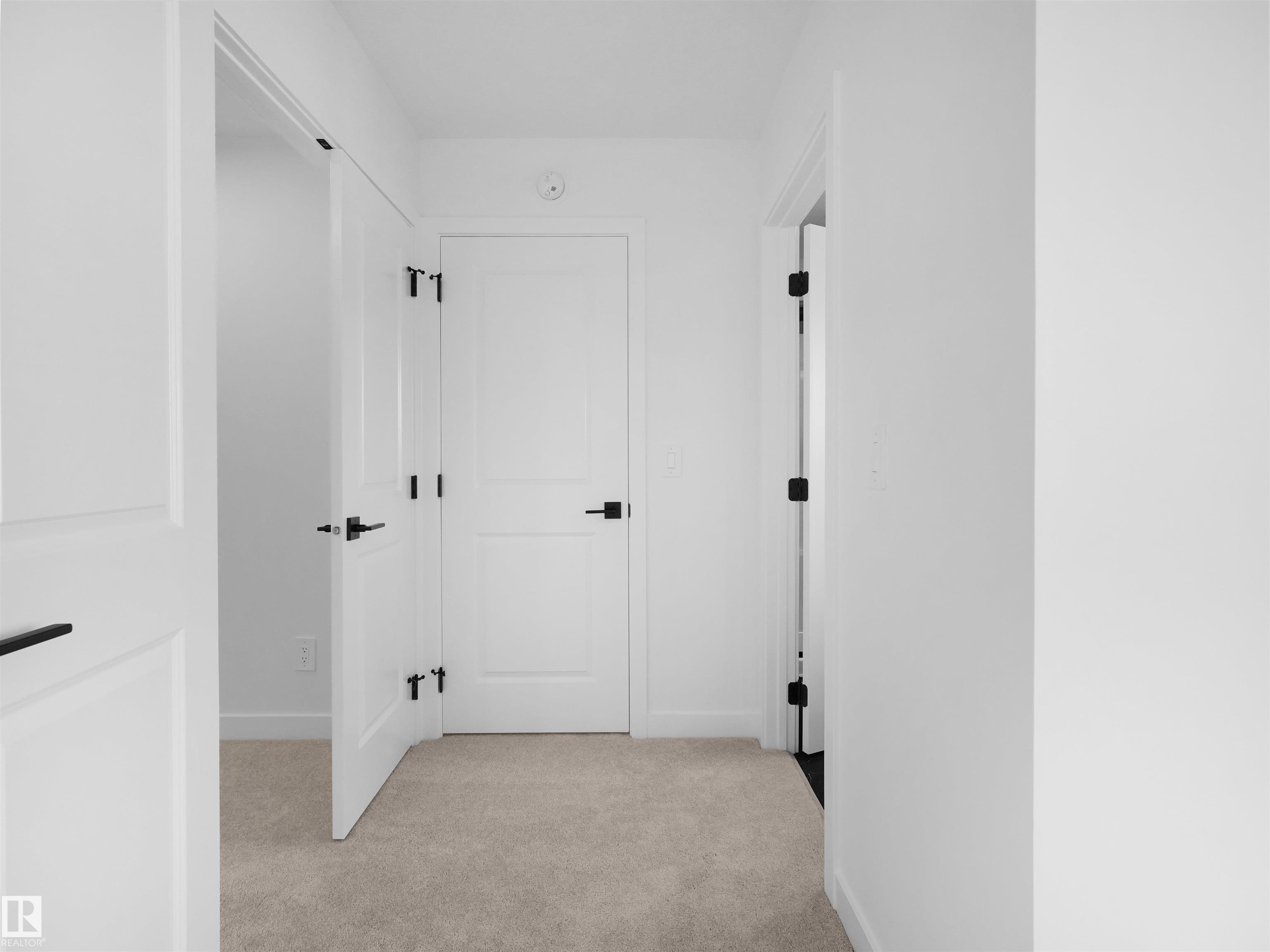 https://zimg.paragon.ice.com/ParagonImages/Property/PM/RAE/225411712/24/0/0/0a2a86f04d8baa6b96ab54616ee83729/1/f301c7281aa77a68b33338fbaba92808/225411712-6BE4E4B6-729E-4F4B-B502-3AA046E0FC35.JPG