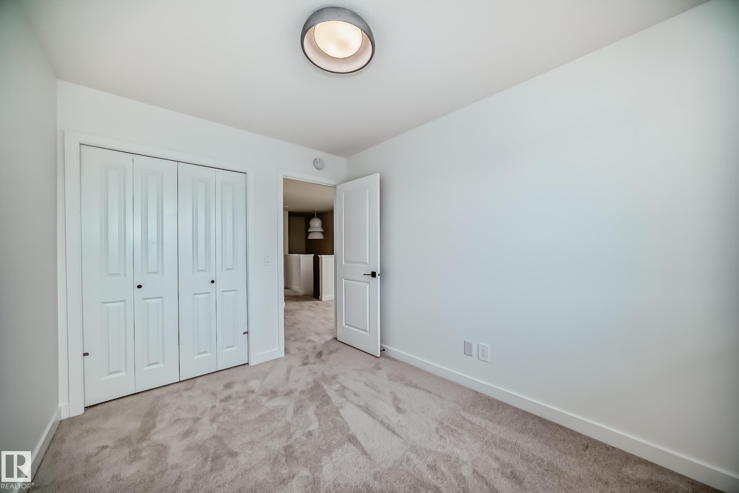 https://zimg.paragon.ice.com/ParagonImages/Property/PM/RAE/225411714/22/0/0/2285a78098af15cc2a17a7a1c36a7119/1/b58d838c4dfdde51050fb5a048a69566/225411714-5B584493-7C49-44EF-934A-FDF3DF428486.JPG