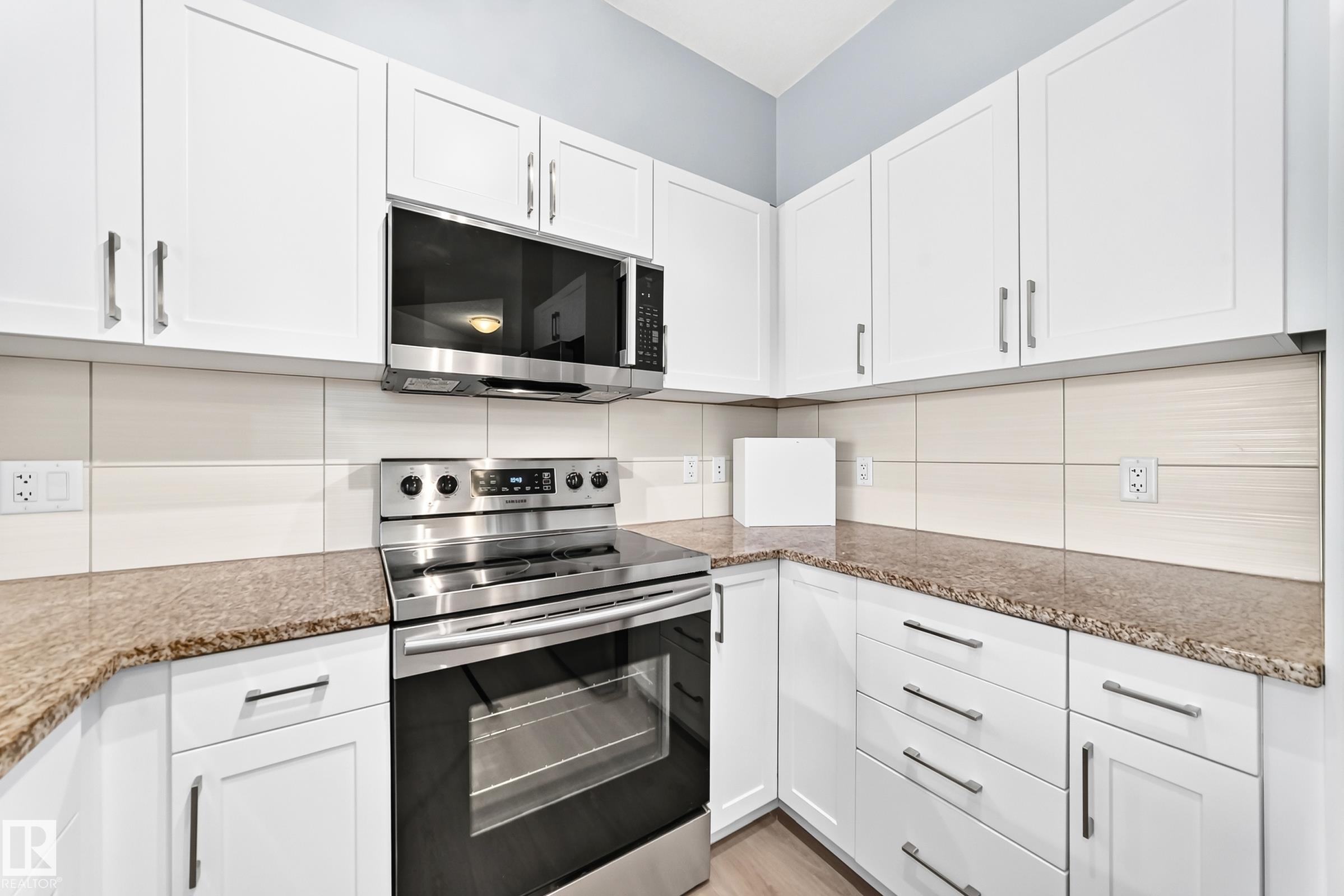 https://zimg.paragon.ice.com/ParagonImages/Property/PM/RAE/225411726/8/0/0/4748e34618cd42e1399b58f25b1a65ad/1/a6292e9b7f3d755c35c6bf6b5ed0549a/225411726-8931e73c-4b3c-4144-a8d7-30ae61fab5a2.JPG