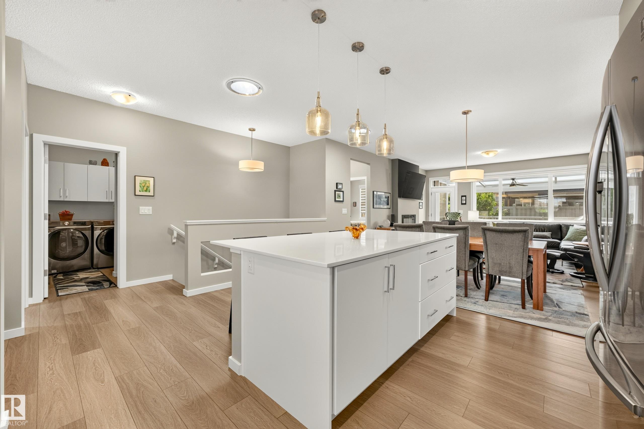 https://zimg.paragon.ice.com/ParagonImages/Property/PM/RAE/225411753/8/0/0/f895f39fc252f7a33bc76ea5166583da/1/4ce86eeff70f584a3e5a1c431a29feac/225411753-3f7bebb1-be9d-4fd8-a87f-1201aa2b2d97.JPG
