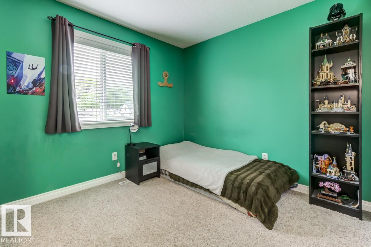 https://zimg.paragon.ice.com/ParagonImages/Property/PM/RAE/225411762/32/0/0/3c95683c41aeb48a4e28333826242e18/1/2b1c649fbe248367a53124a76d6234fc/225411762-3aafe916-8730-4017-88b6-330df65c54f6.JPG