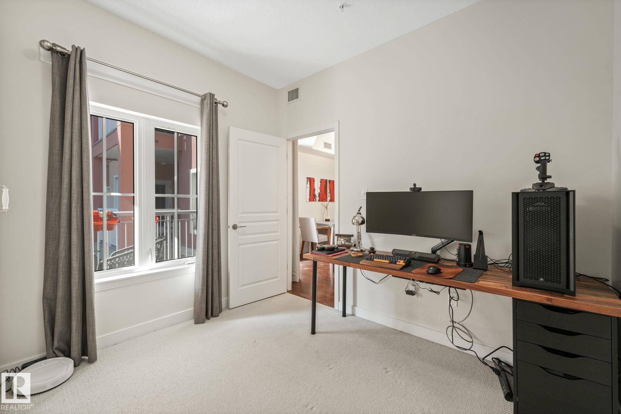 https://zimg.paragon.ice.com/ParagonImages/Property/PM/RAE/225411768/9/0/0/5e07374ab91f0e0eb4326b9608d97e95/1/d089a590ad79433a93fd0e0135848e7d/225411768-e275fadb-058f-45b9-8231-33c7f2c7d900.JPG