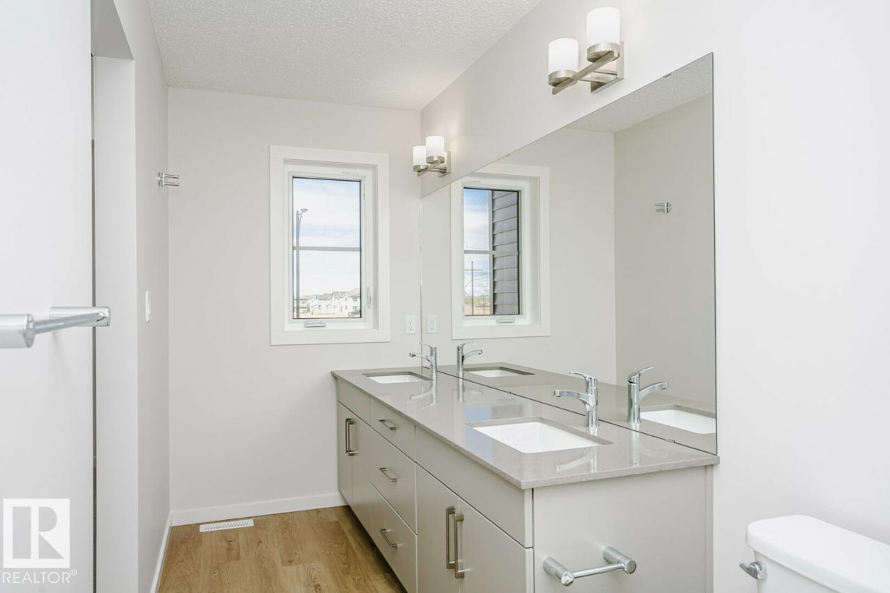 Photo 11 at 303 Edgemont Drive NW, Edgemont, Edmonton