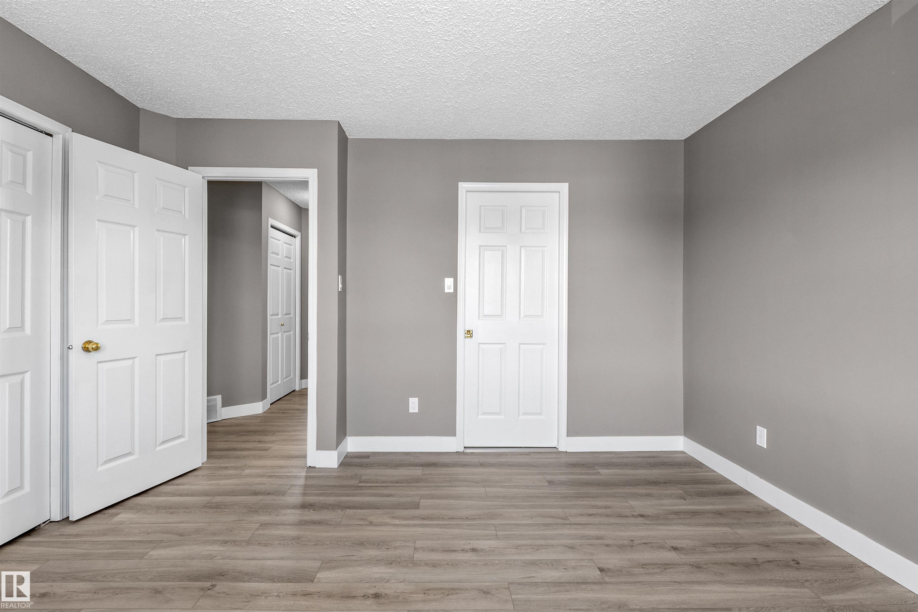 https://zimg.paragon.ice.com/ParagonImages/Property/PM/RAE/225411778/35/0/0/f6f7ff2e6706ed3fbedaee8c2d277245/1/3a4cb91939c1ed21994c183c9ee638d5/225411778-32de7bab-5db6-4279-897b-39e3e2415869.JPG