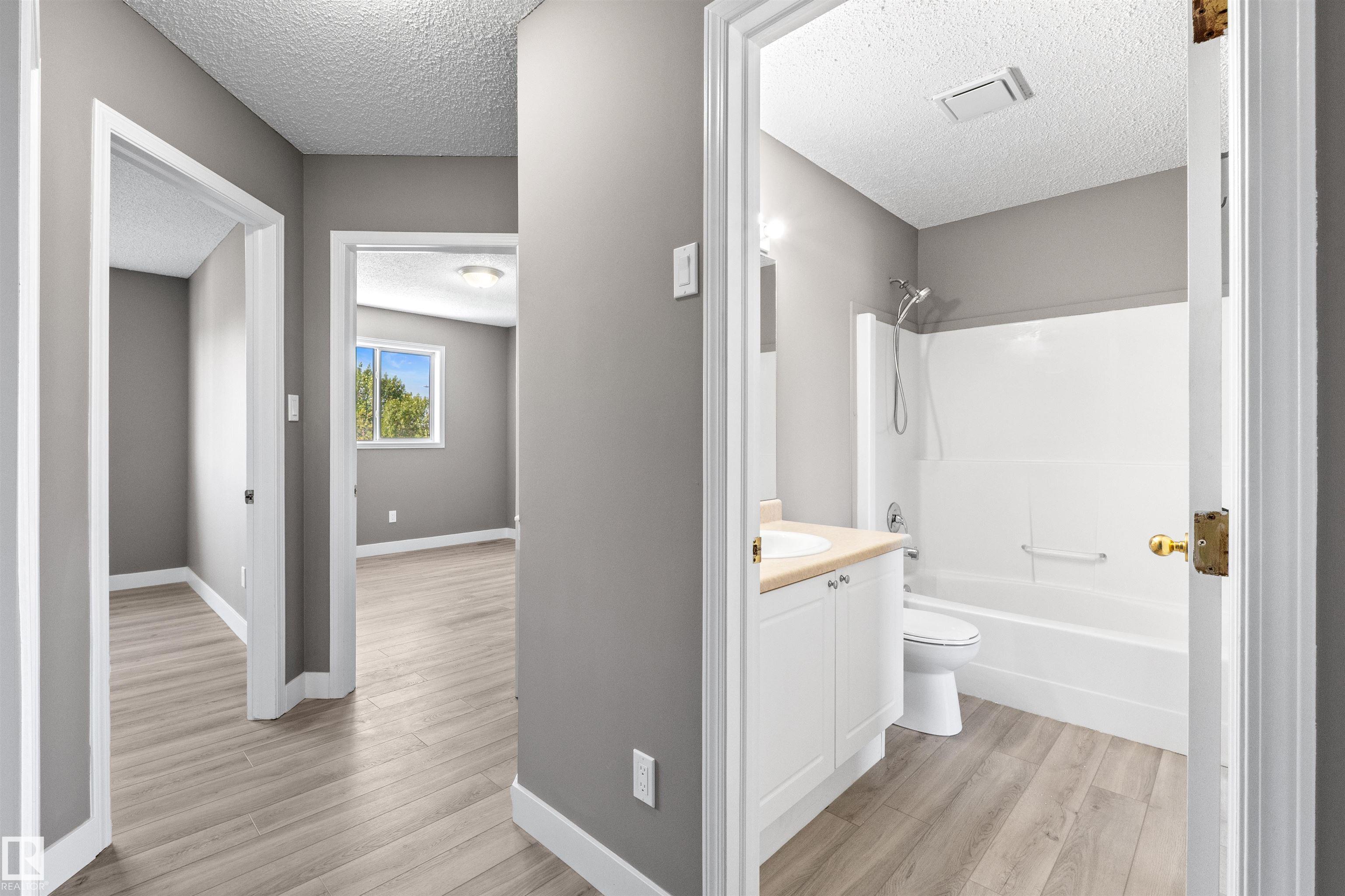 https://zimg.paragon.ice.com/ParagonImages/Property/PM/RAE/225411778/40/0/0/c4fc3ae771c4e297f65edcd88d1e208b/1/3a4cb91939c1ed21994c183c9ee638d5/225411778-d417dbde-ccd7-4eba-8b9e-ef1a0154ea44.JPG