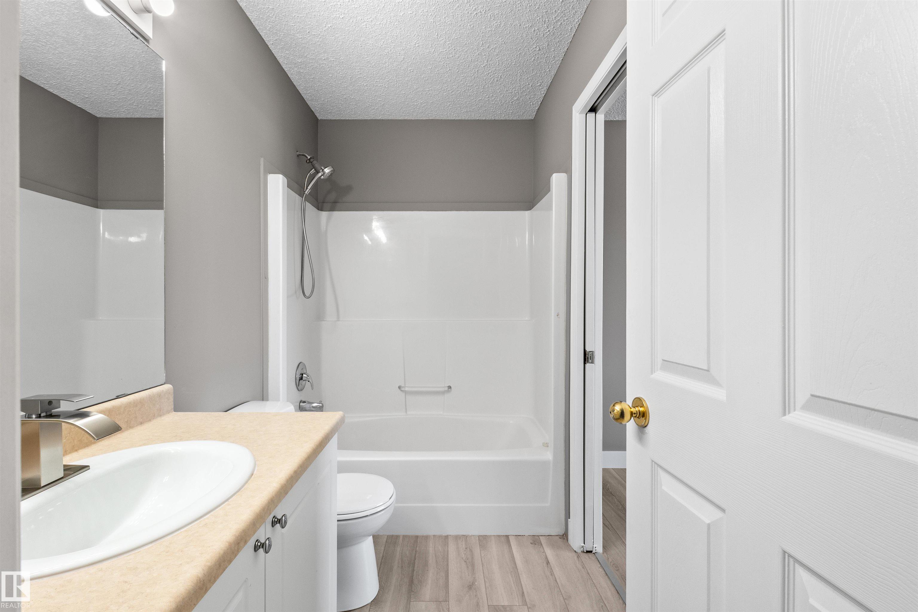 https://zimg.paragon.ice.com/ParagonImages/Property/PM/RAE/225411778/41/0/0/fd38096cd83ca974e5cb8c7e111bb84f/1/3a4cb91939c1ed21994c183c9ee638d5/225411778-a287fcdd-5a6d-4127-8628-6ce68afa1604.JPG
