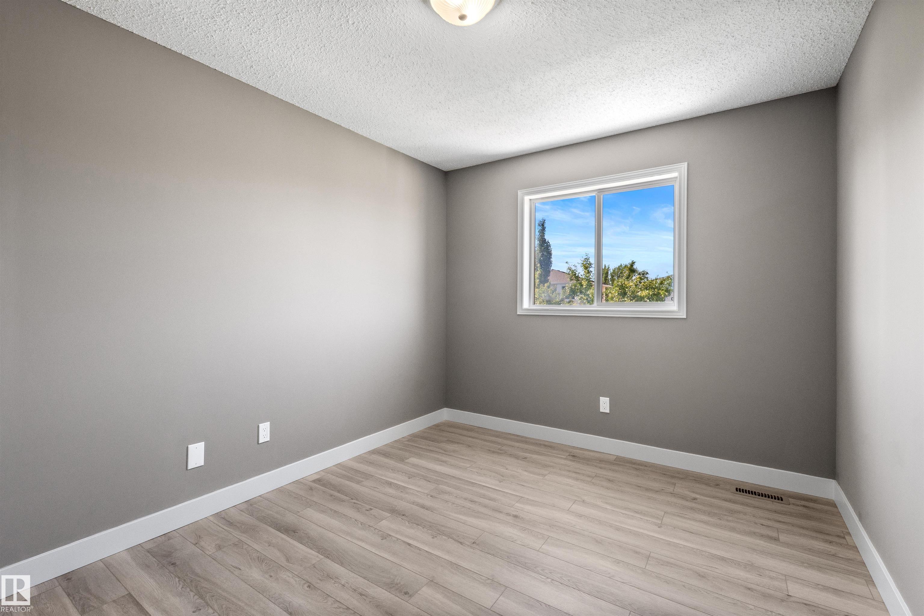 https://zimg.paragon.ice.com/ParagonImages/Property/PM/RAE/225411778/52/0/0/aefd2e0b50f0be6bc55b1080fc5bfb0c/1/3a4cb91939c1ed21994c183c9ee638d5/225411778-ffb87882-a470-4e54-ad23-cce2c77bdde4.JPG