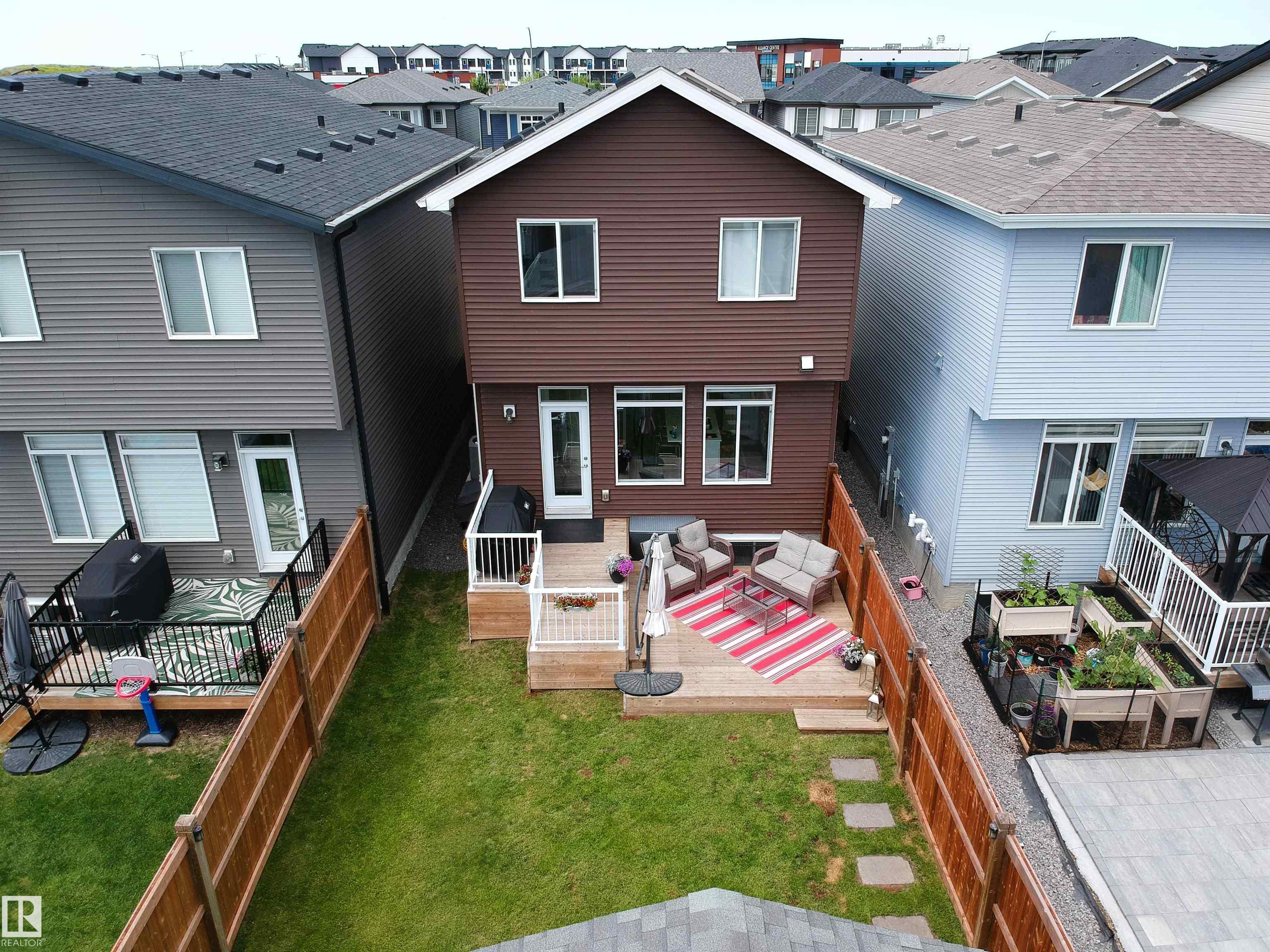 Listing photo thumbnail