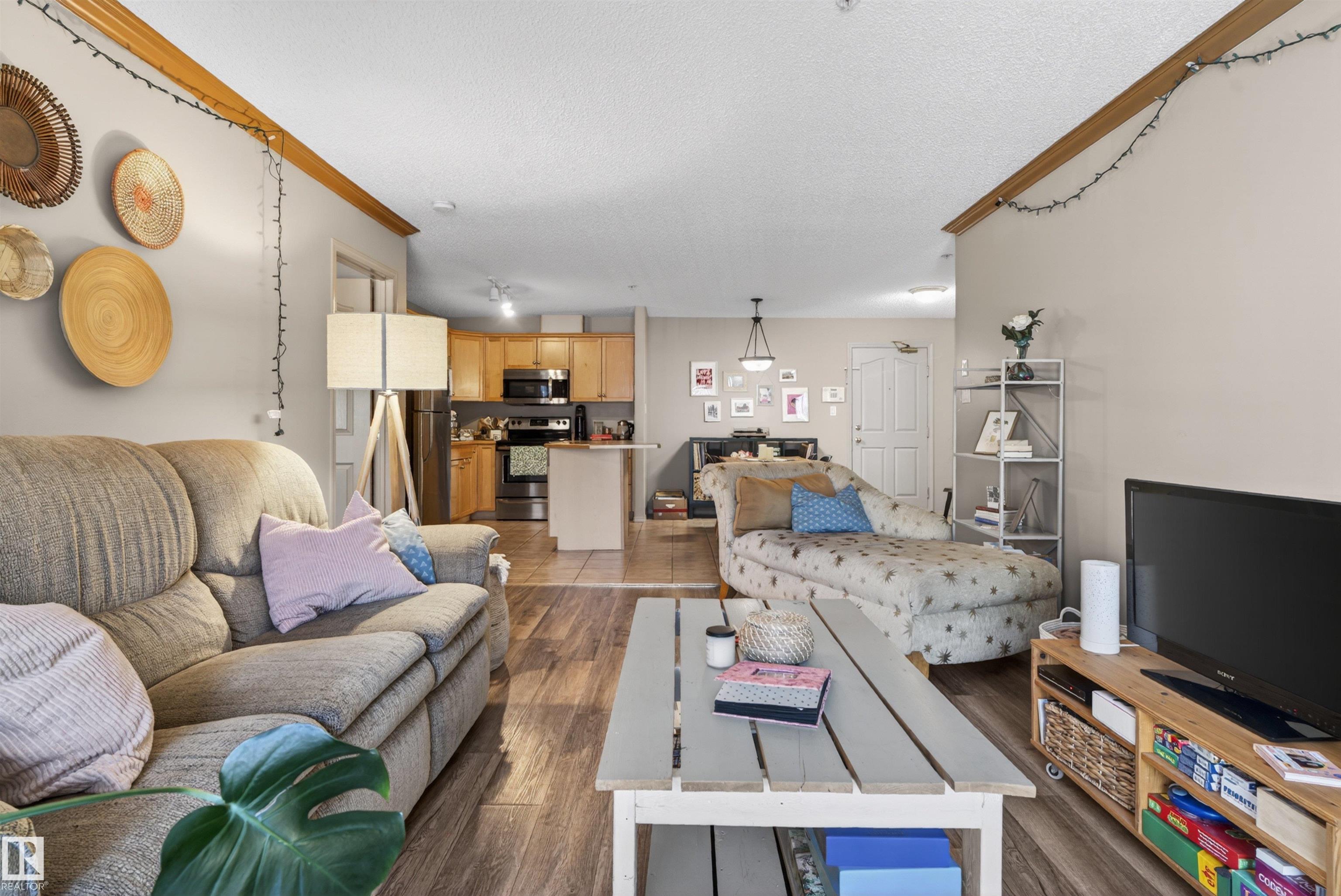 https://zimg.paragon.ice.com/ParagonImages/Property/PM/RAE/225411787/16/0/0/de1f6baeeb76acdc49643a5835335912/1/1be11ae4c643933fa9794cabcc22d68a/225411787-381DC7F1-F6CD-4626-9890-729AF0F6A079.JPG
