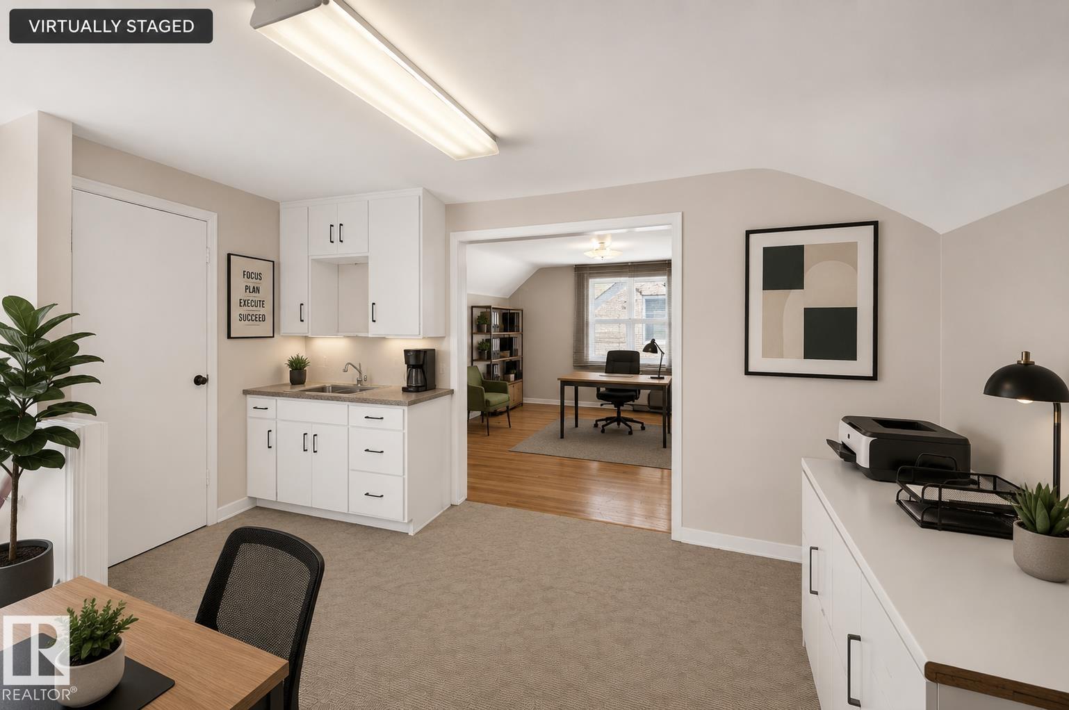 https://zimg.paragon.ice.com/ParagonImages/Property/PM/RAE/225411796/28/0/0/4f2f81b85dcae98cce40d656f436ef06/1/06db3c21d6e01d3043376d2eaf9fa60b/225411796-52258099-2efa-4eaa-8b40-6ade0a05eef0.JPG