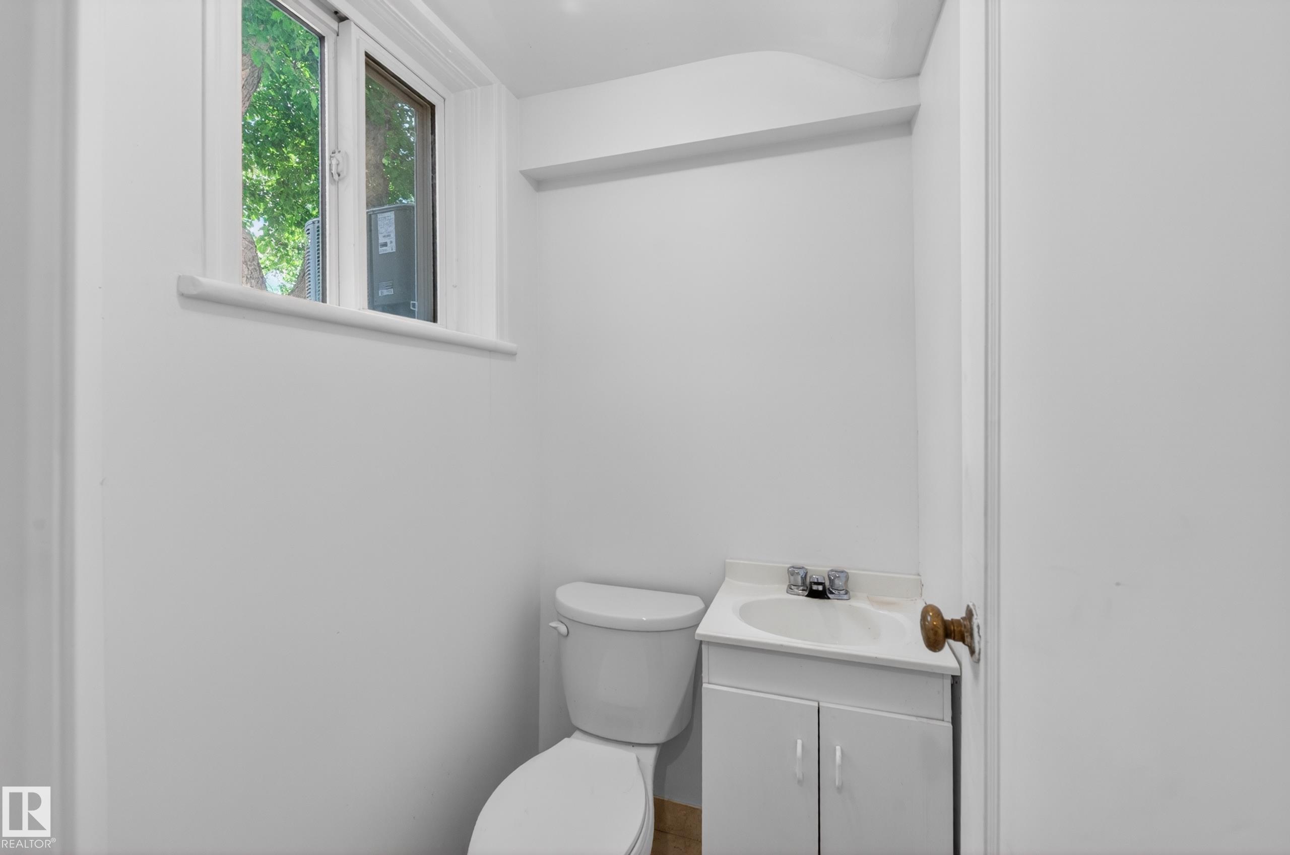 https://zimg.paragon.ice.com/ParagonImages/Property/PM/RAE/225411796/36/0/0/f0e298ef0382bf6de9e1b1e9bcec7240/1/06db3c21d6e01d3043376d2eaf9fa60b/225411796-748b14f4-d8d3-48ad-b3cf-af8b2e7e6957.JPG