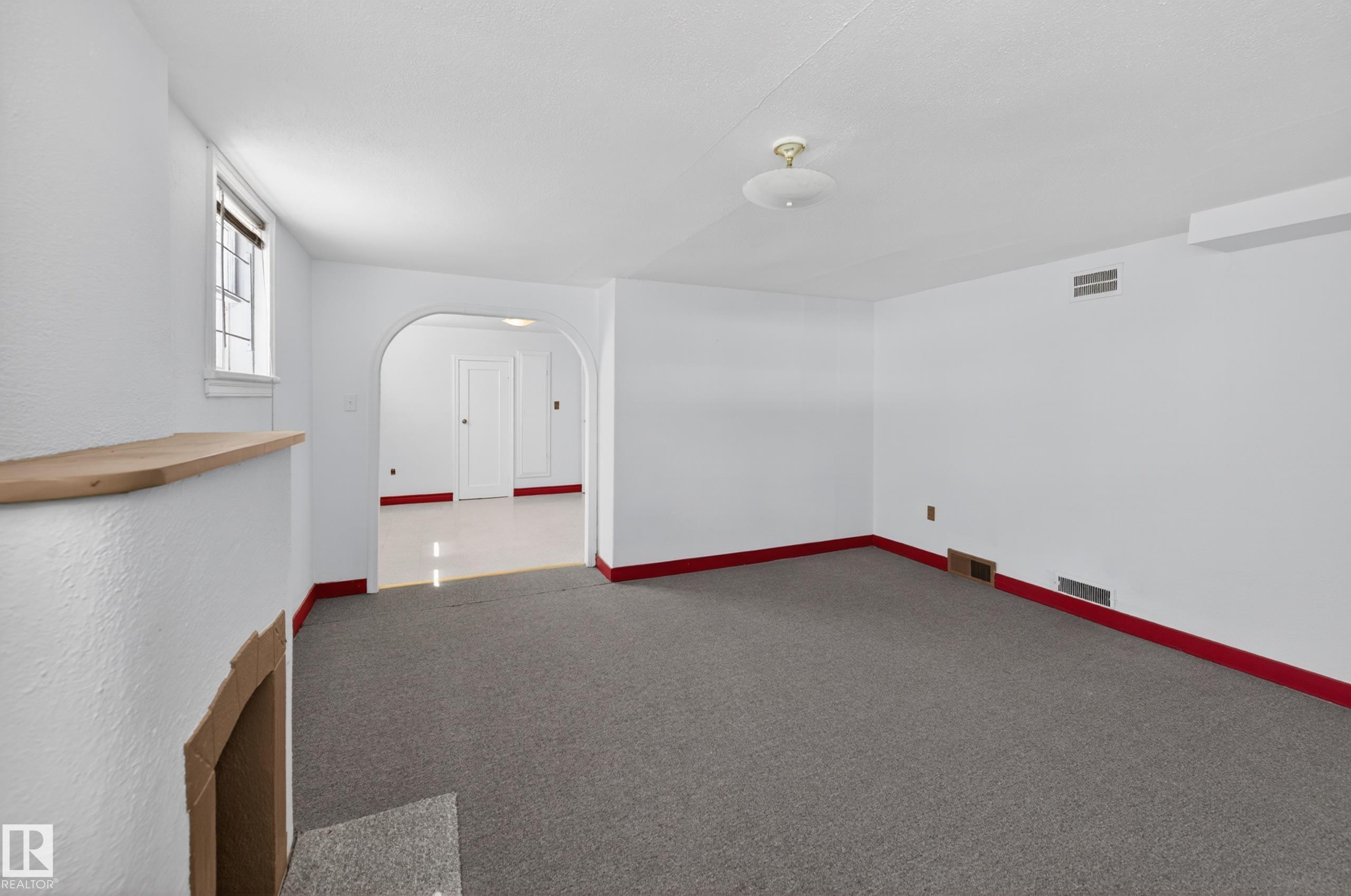 https://zimg.paragon.ice.com/ParagonImages/Property/PM/RAE/225411796/46/0/0/57f96f3d81fb28c5346a50b6a30795e2/1/06db3c21d6e01d3043376d2eaf9fa60b/225411796-108d68bc-ce3d-462c-b64b-99a67c6ee957.JPG