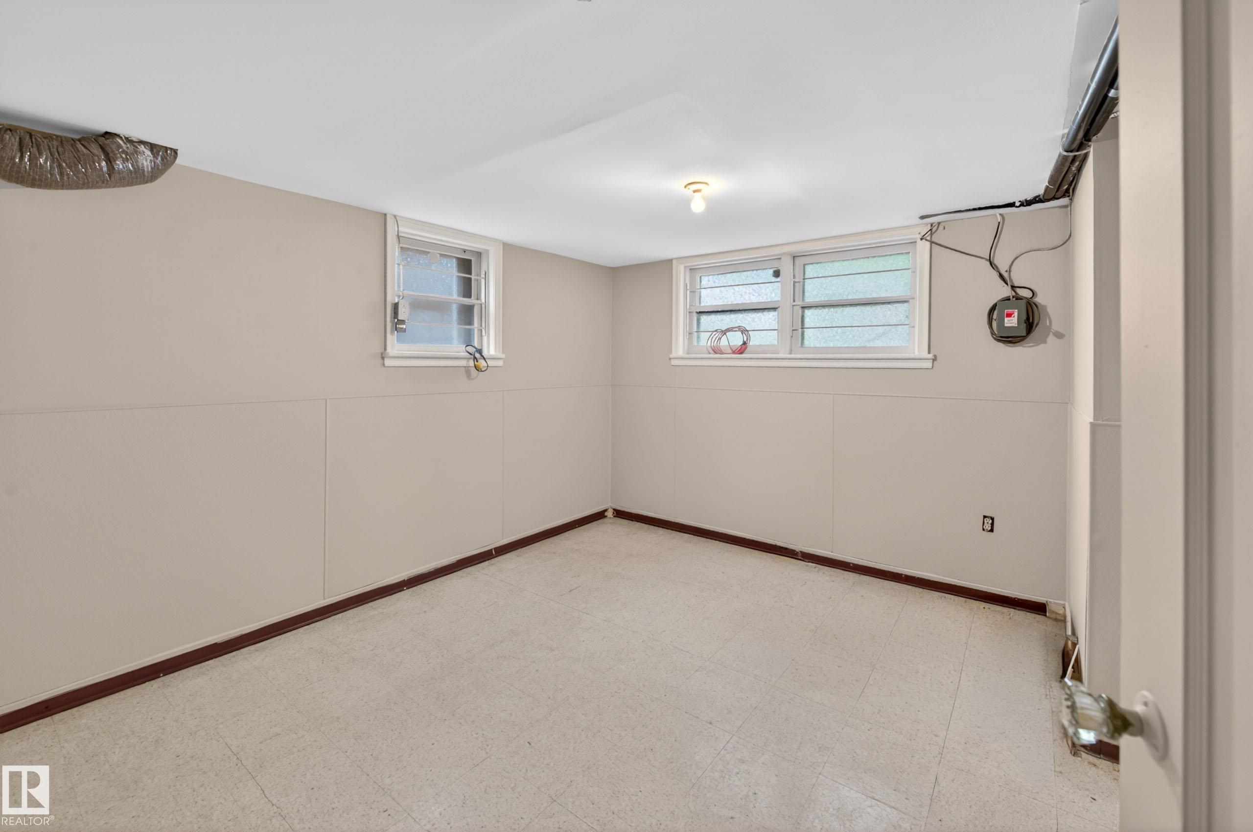 https://zimg.paragon.ice.com/ParagonImages/Property/PM/RAE/225411796/53/0/0/1a37dbc2ec9fe8076db235d49dd8557f/1/06db3c21d6e01d3043376d2eaf9fa60b/225411796-877fa9e1-c5bf-4820-b167-27946e81c539.JPG