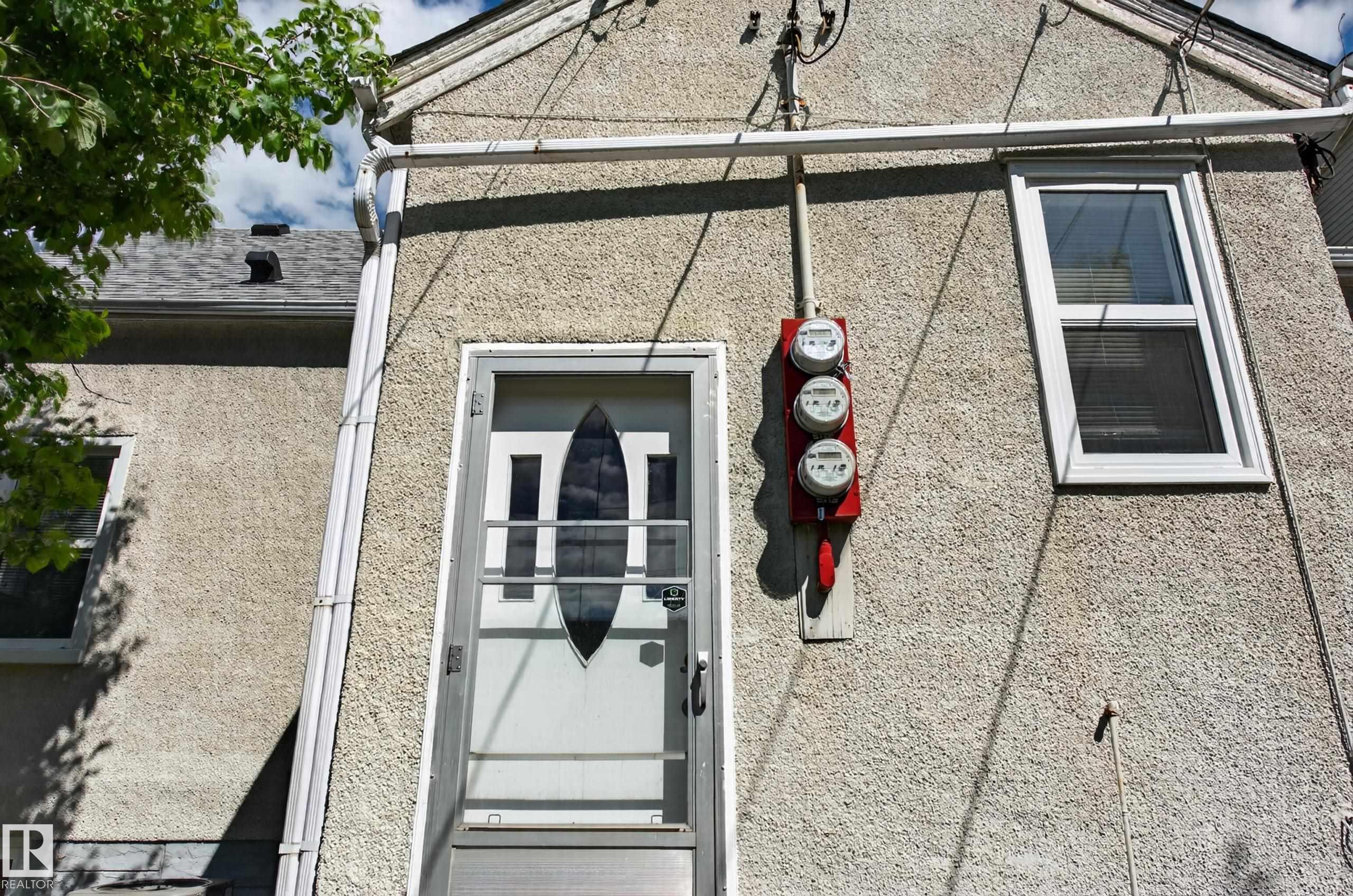 https://zimg.paragon.ice.com/ParagonImages/Property/PM/RAE/225411796/56/0/0/273c4abe1626a59e911619813cb6e217/1/06db3c21d6e01d3043376d2eaf9fa60b/225411796-632022ba-00ed-478e-aa1a-d4cfbcf264e1.JPG