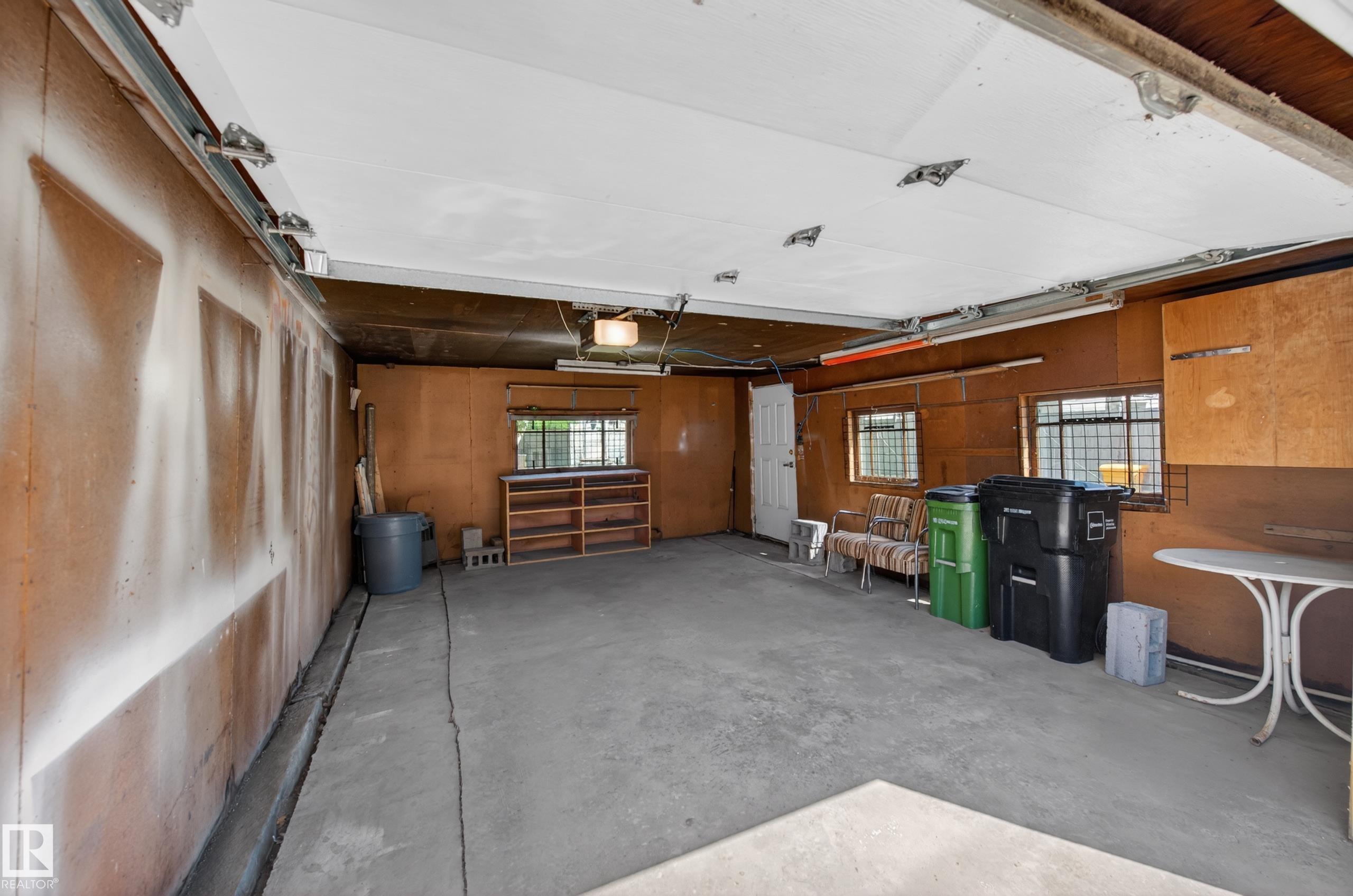 https://zimg.paragon.ice.com/ParagonImages/Property/PM/RAE/225411796/63/0/0/1c8e8942c4ac41b41377342cbce13f6b/1/06db3c21d6e01d3043376d2eaf9fa60b/225411796-a194859b-c270-44be-934b-20708a814294.JPG