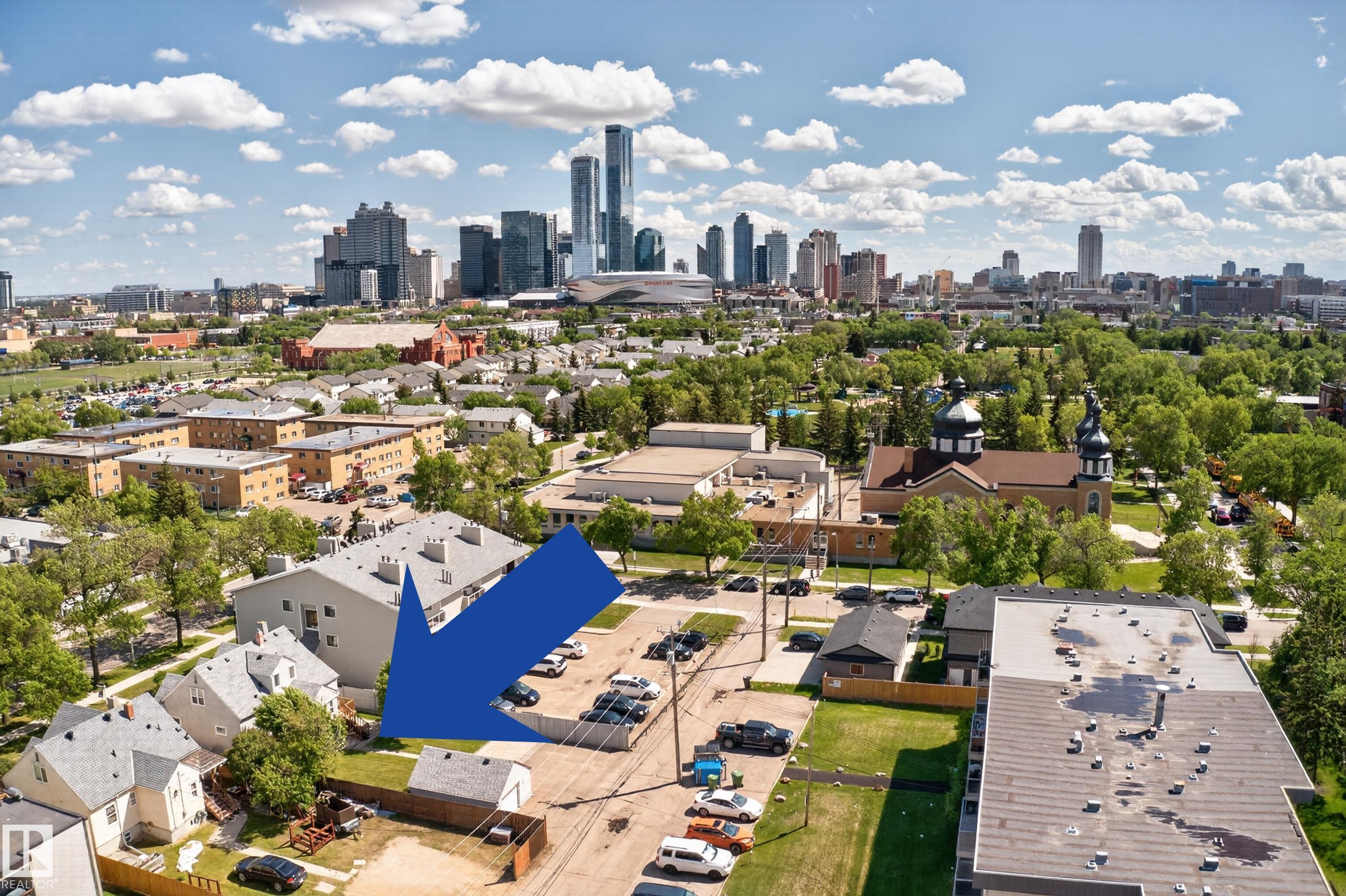 https://zimg.paragon.ice.com/ParagonImages/Property/PM/RAE/225411796/65/0/0/866e8033bdf89f14a1f1f8a859e714e5/1/06db3c21d6e01d3043376d2eaf9fa60b/225411796-004a9497-eea9-4950-94d7-fa74ead52e29.JPG