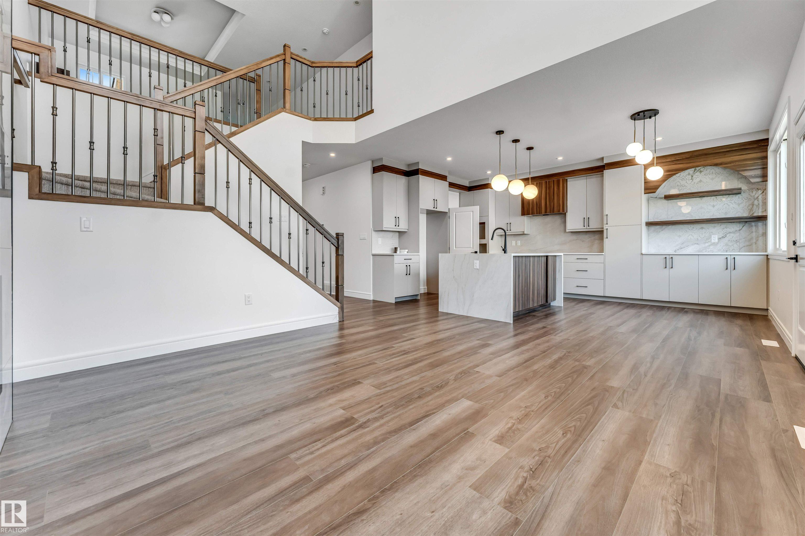 19420 25 Avenue NW, The Uplands, Edmonton