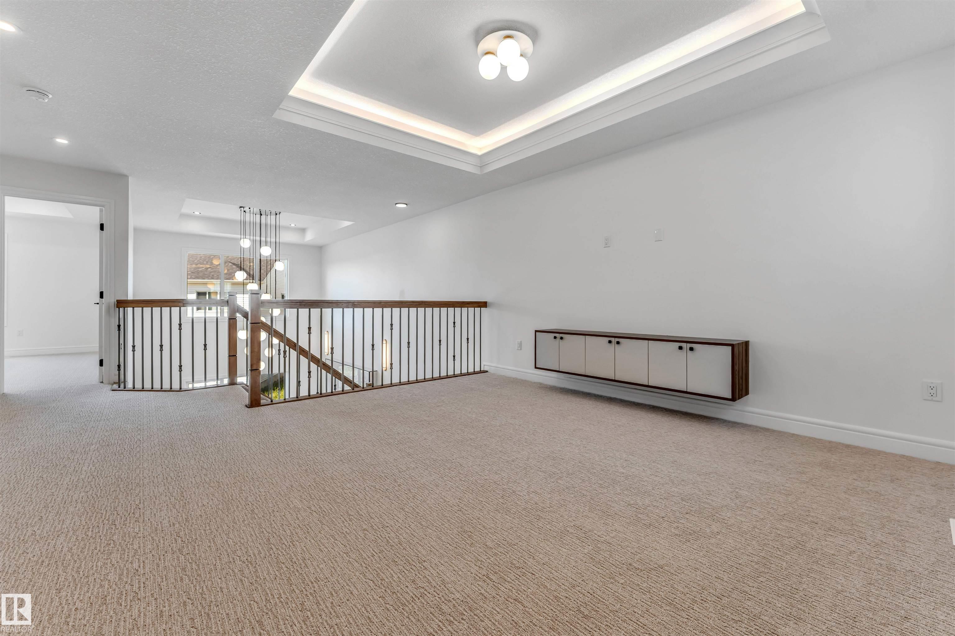 https://zimg.paragon.ice.com/ParagonImages/Property/PM/RAE/225411818/22/0/0/e1c745f277388a02532b2d64235c7e6b/1/6a67f7e3c5cf081b0d31b1444a48d2d5/225411818-a4a33c0e-e7c1-4267-917a-ffcde00dd42a.JPG
