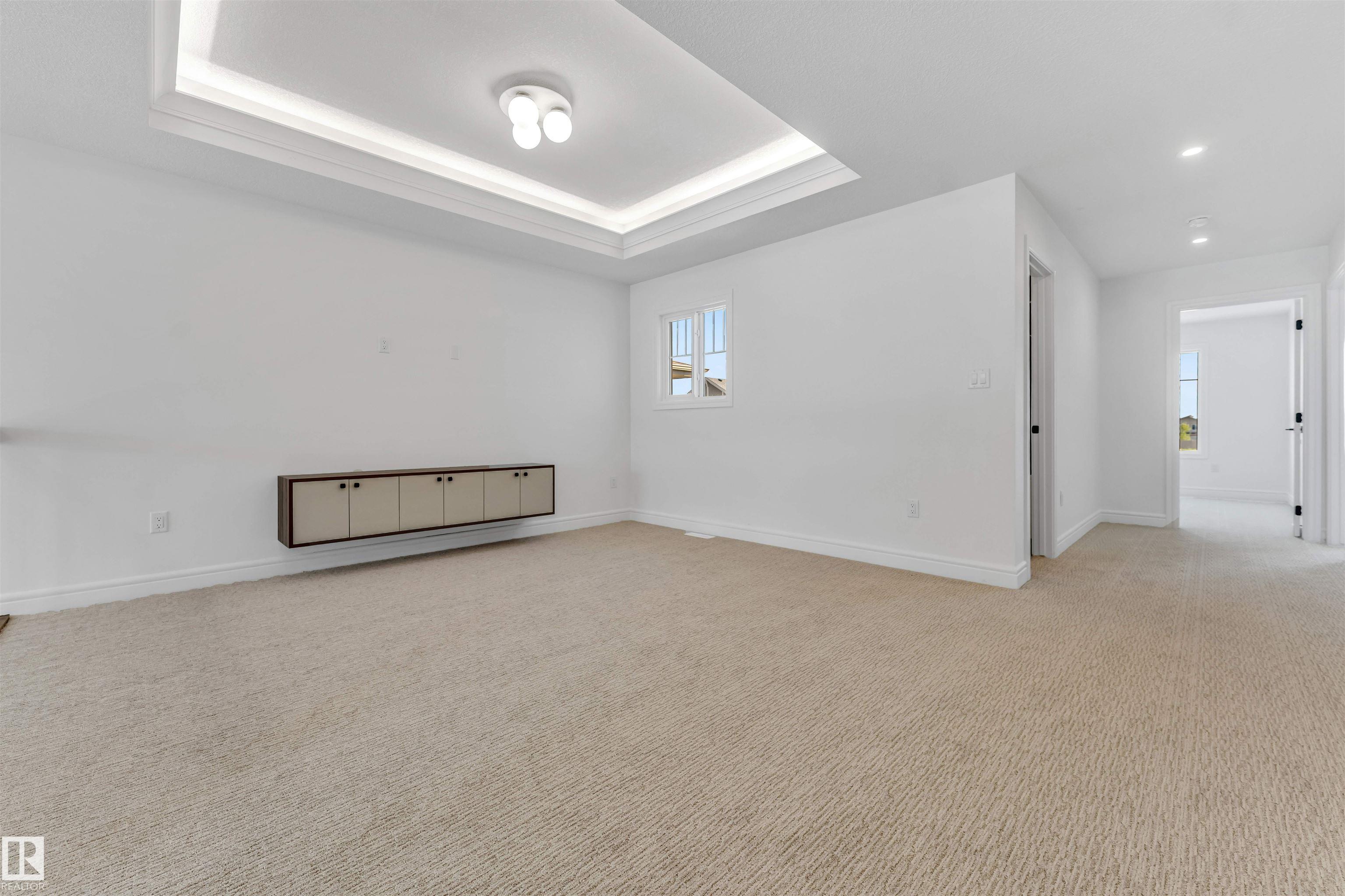 https://zimg.paragon.ice.com/ParagonImages/Property/PM/RAE/225411818/24/0/0/79172bf7174c43d390879bcf60f06798/1/6a67f7e3c5cf081b0d31b1444a48d2d5/225411818-c057d68c-af2a-47b2-9675-1daaa32c992c.JPG