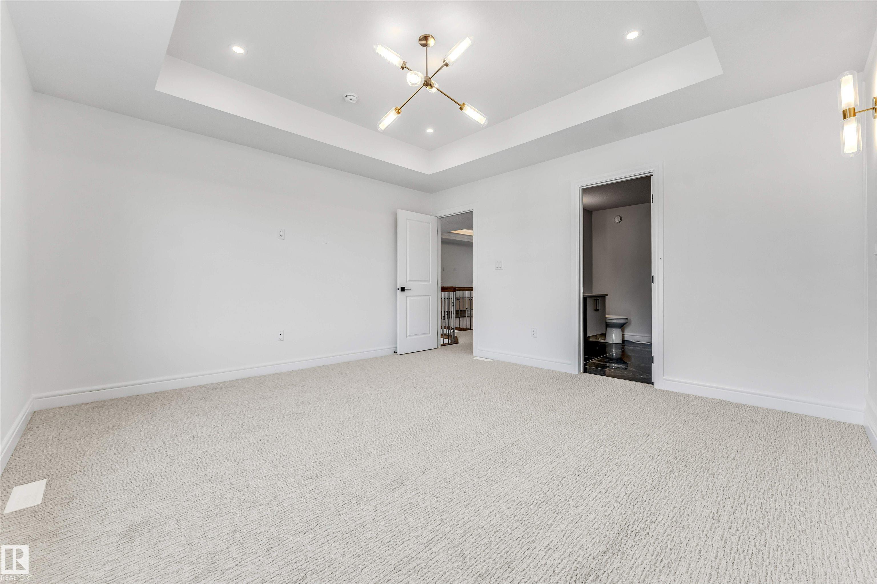 https://zimg.paragon.ice.com/ParagonImages/Property/PM/RAE/225411818/26/0/0/0a27481a05eec4ae42eb5a150bd339c2/1/6a67f7e3c5cf081b0d31b1444a48d2d5/225411818-0d1d65ac-4d79-41b1-a210-d2ae6ba70fcd.JPG