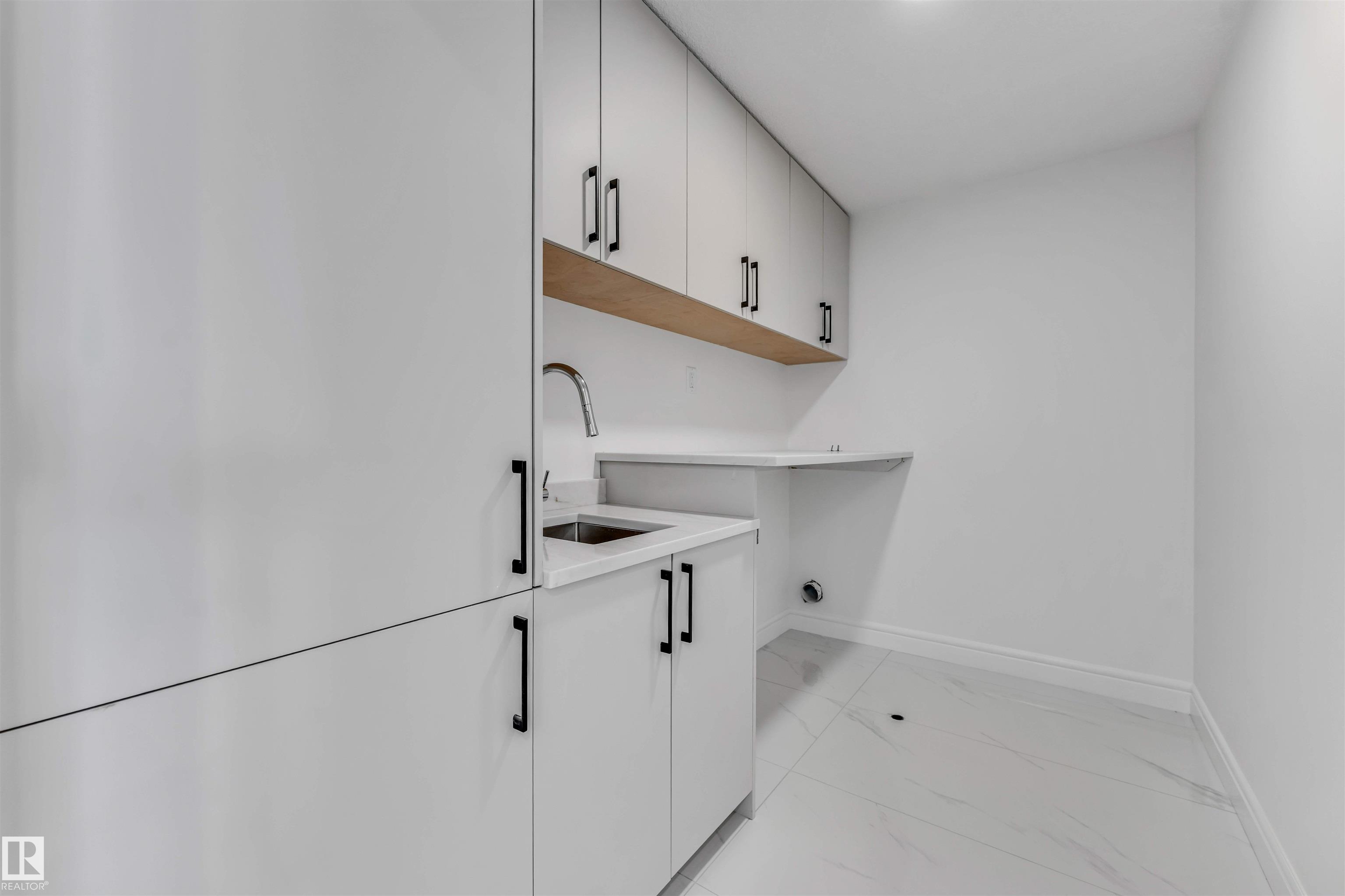 https://zimg.paragon.ice.com/ParagonImages/Property/PM/RAE/225411818/39/0/0/e1b339743b7a4f9b54431137ae0a3b1d/1/6a67f7e3c5cf081b0d31b1444a48d2d5/225411818-7dd7d01d-e5c0-4a0f-b14f-0b41df802fbf.JPG
