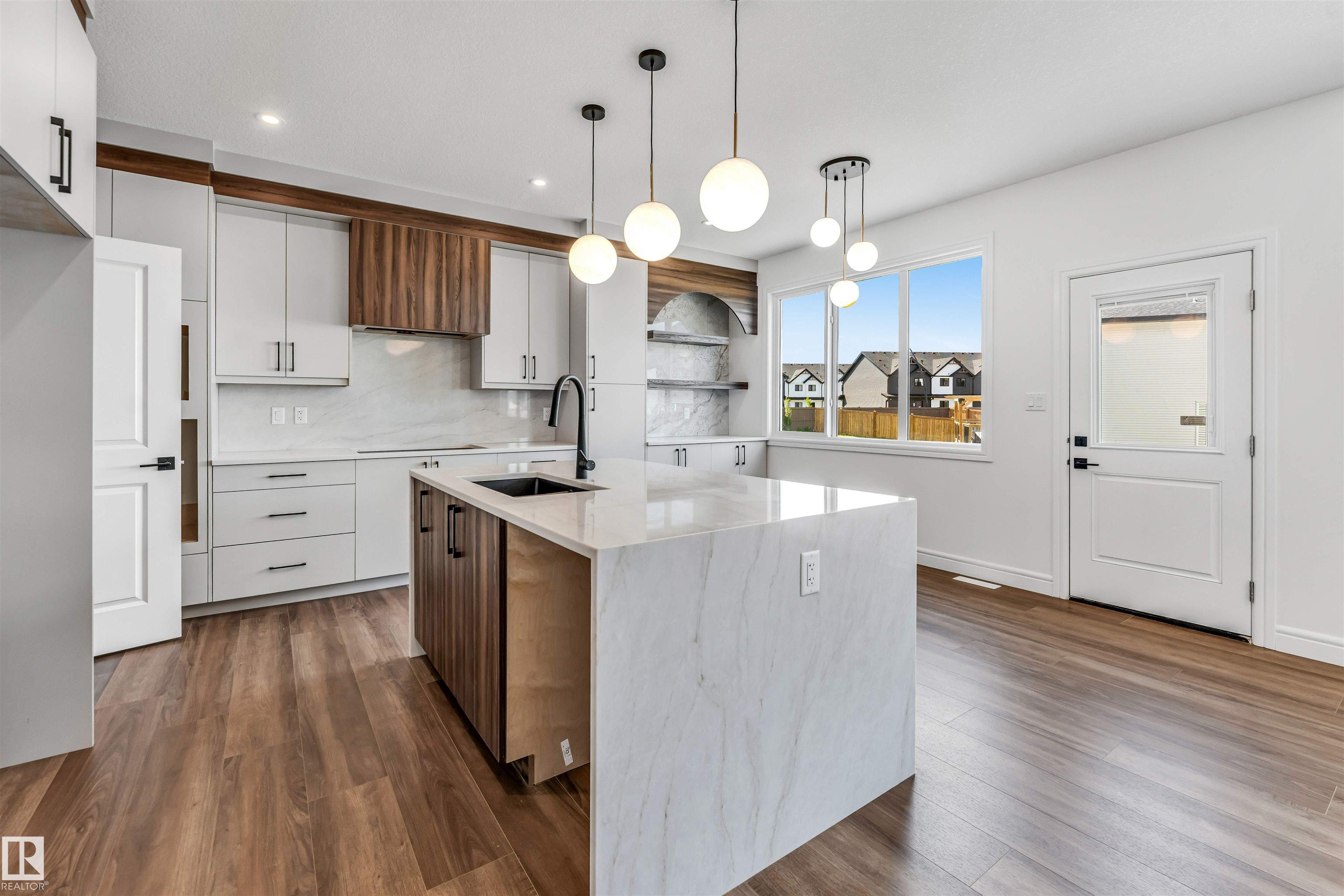 Picture for 19420 25 AV NW