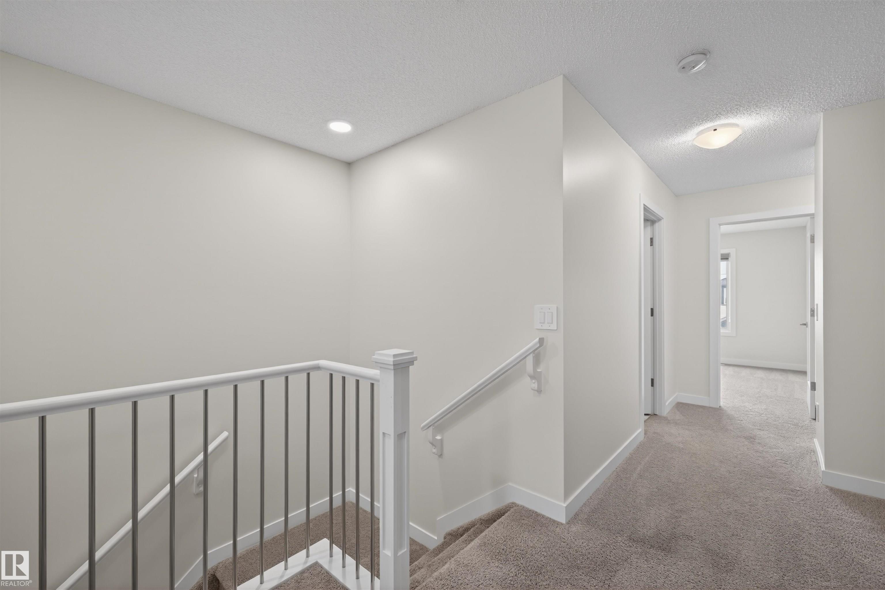 https://zimg.paragon.ice.com/ParagonImages/Property/PM/RAE/225411834/16/0/0/58641b35409186fdf13ebe8d9556459d/1/096c7100c2efbcac6c96b5dac1d06a1c/225411834-A623A4D6-3BCA-4871-9DB0-502B7C2265FE.JPG