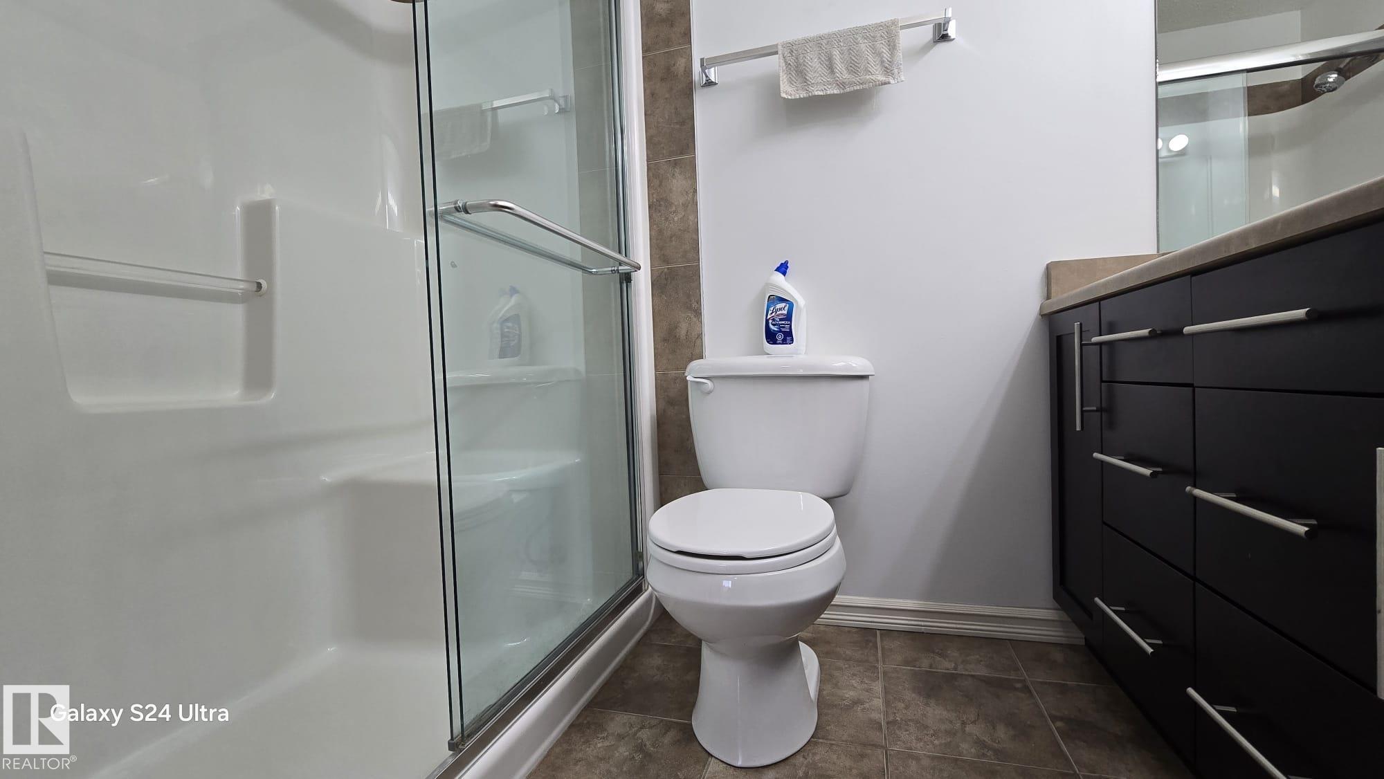 https://zimg.paragon.ice.com/ParagonImages/Property/PM/RAE/225411849/11/0/0/479a953daab8fd116e1c415019789f2e/1/c58162aedb0f2b78e710dd9a6869f970/225411849-60c480a8-0b73-48c1-a371-1ad3e0d6837e.JPG