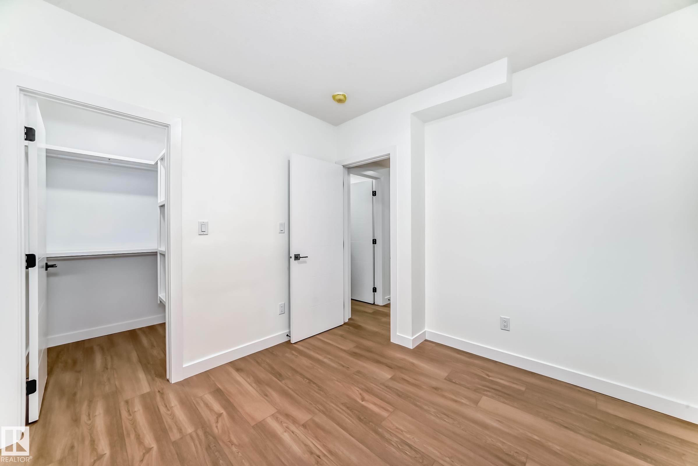 https://zimg.paragon.ice.com/ParagonImages/Property/PM/RAE/225411850/41/0/0/a51cc2a68aebdef29cf8c39be21c94a2/1/c4fb43fbc29486383d779d27191f74e5/225411850-9C9DCCE4-18CB-4D05-AC9F-5A0CC027131E.JPG