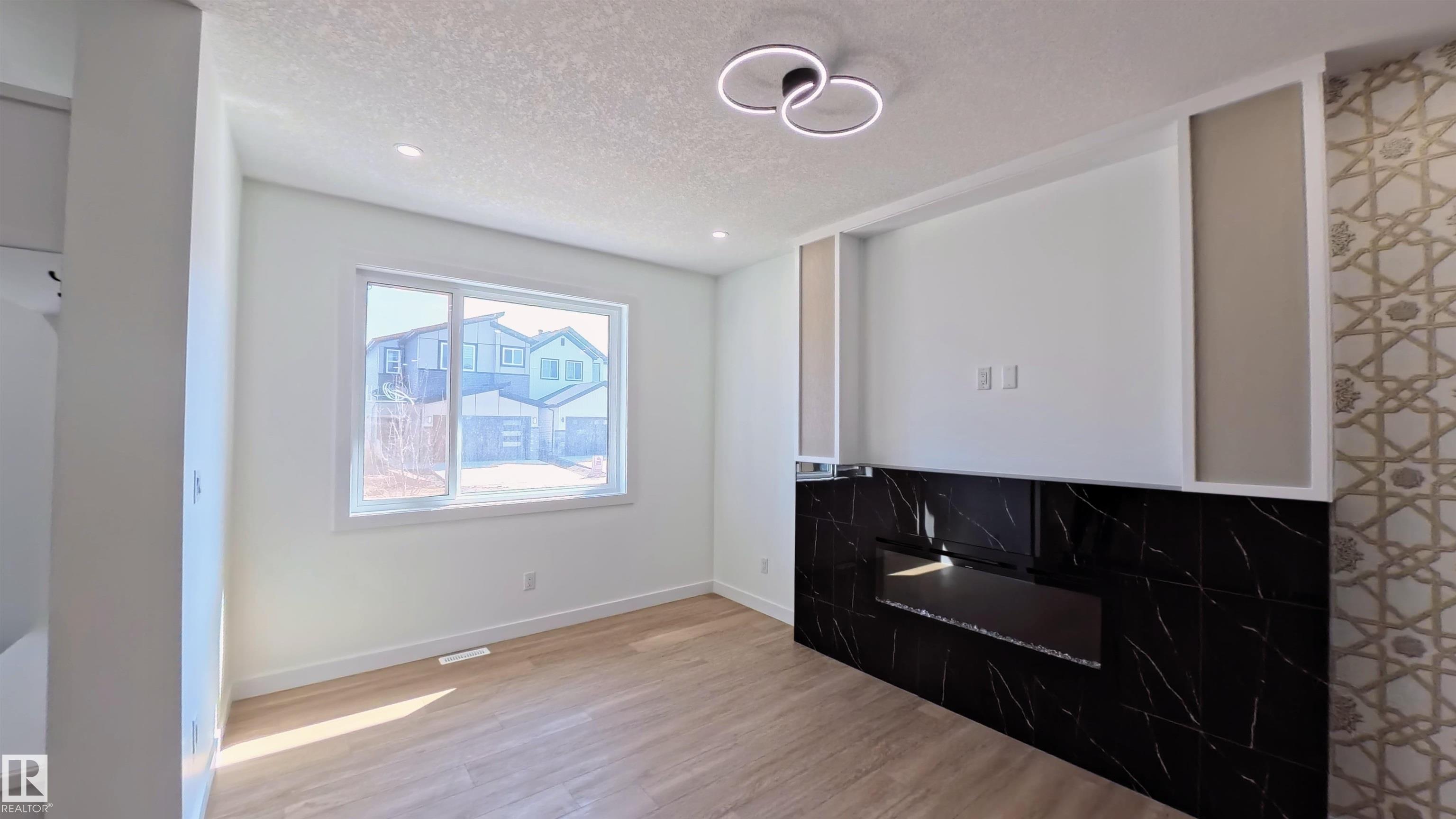 https://zimg.paragon.ice.com/ParagonImages/Property/PM/RAE/225411850/7/0/0/dd599b558b7bda04a391b70d0b36bc85/1/c4fb43fbc29486383d779d27191f74e5/225411850-6D4DE10E-B4CB-48F9-B1DC-E3E17DC91E04.JPG