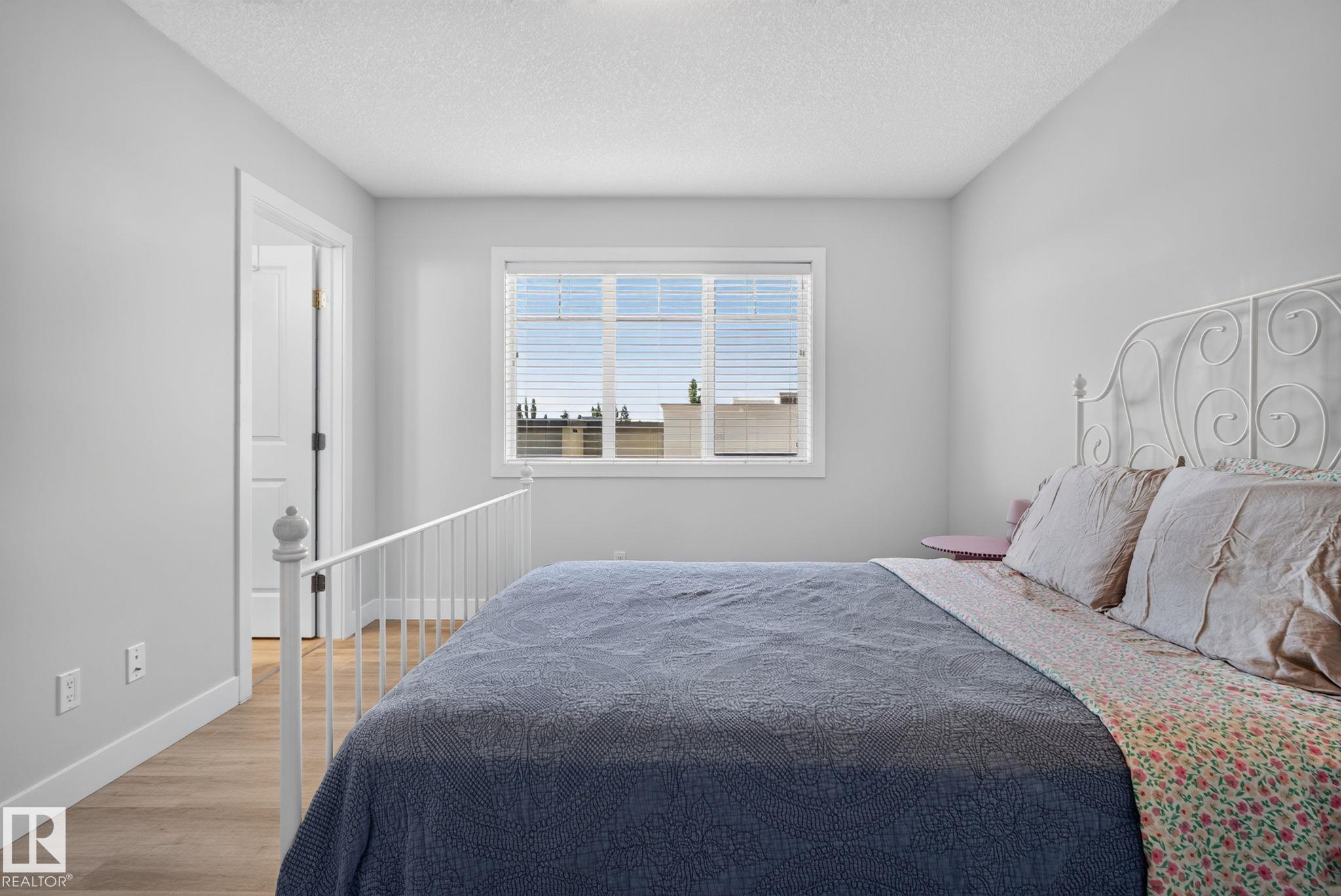 https://zimg.paragon.ice.com/ParagonImages/Property/PM/RAE/225411877/17/0/0/21ba2fa7ce1f30405b241faf3ead3cbc/1/5a7490e2aa0a8943eef0cf8be6c9dad5/225411877-85b44cfd-52cd-4b64-8007-da1ed3311034.JPG