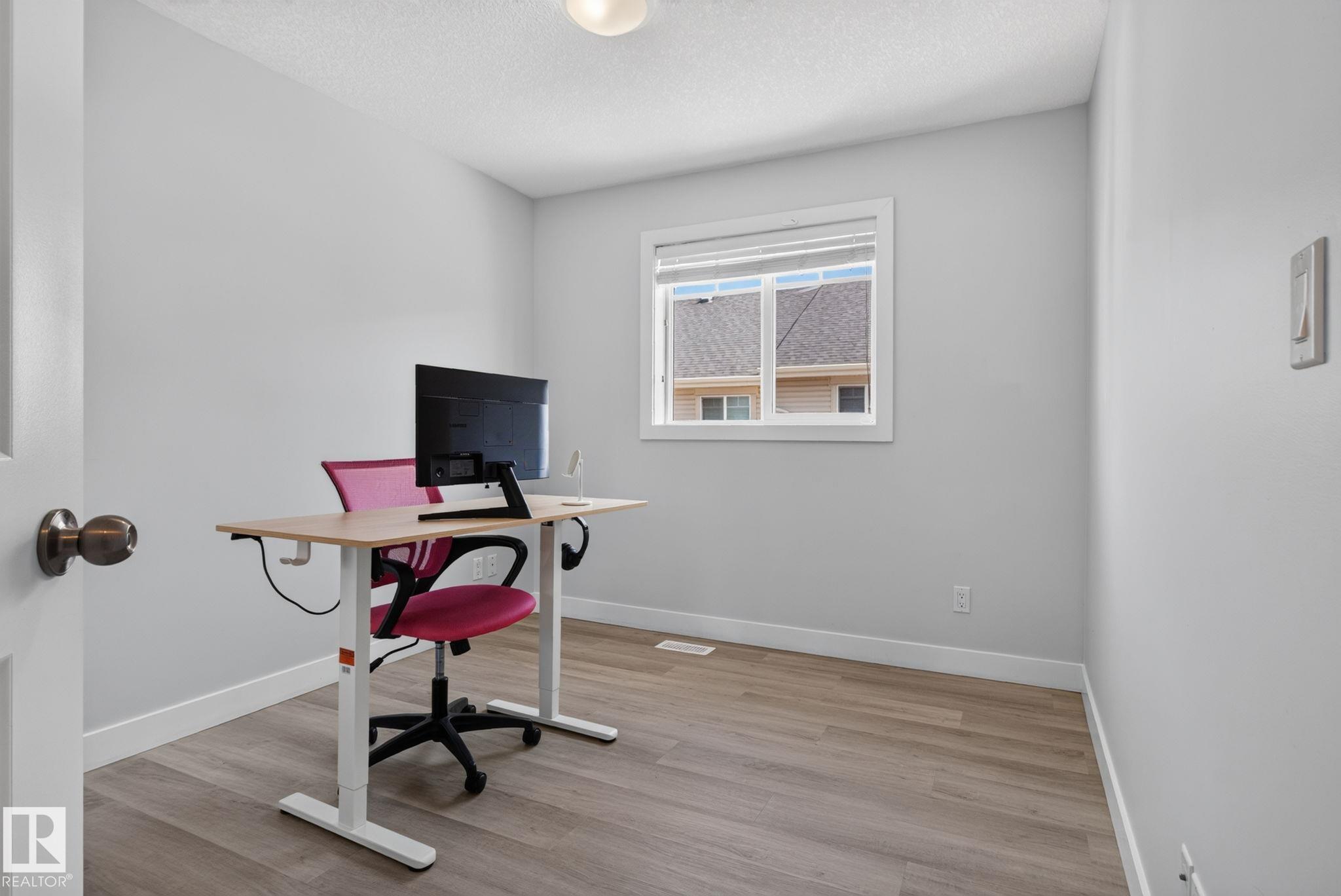 https://zimg.paragon.ice.com/ParagonImages/Property/PM/RAE/225411877/26/0/0/c6f100bd79f1a9c578b31bdcbcb8d451/1/5a7490e2aa0a8943eef0cf8be6c9dad5/225411877-f4d606e0-f784-4efa-ba27-1903603dabe7.JPG