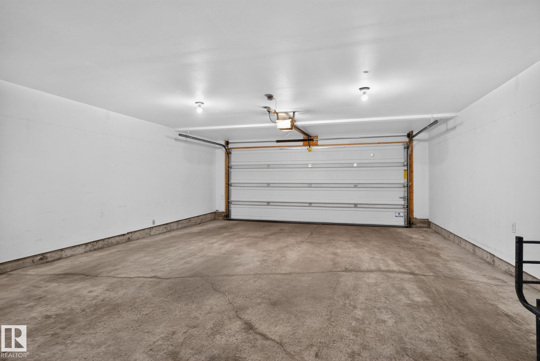 https://zimg.paragon.ice.com/ParagonImages/Property/PM/RAE/225411877/32/0/0/499193cd6953f6ae7812b8b836a23ad2/1/5a7490e2aa0a8943eef0cf8be6c9dad5/225411877-6d3e2cc2-287a-4cf0-9636-be5a051b3385.JPG