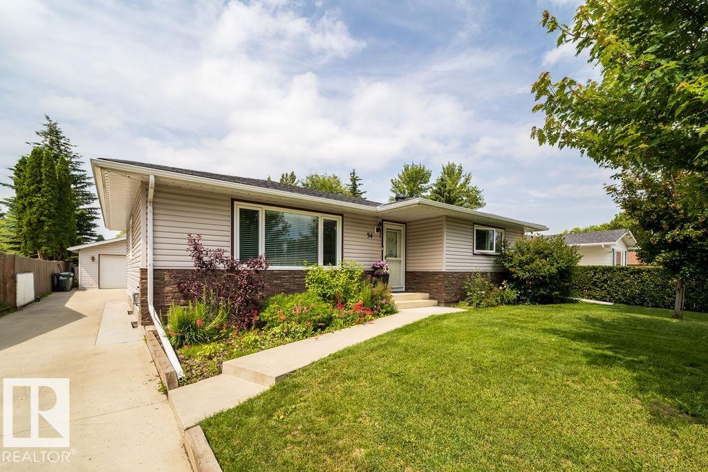 Photo 2 at 34 Peacock Drive, Brentwood, Sherwood Park